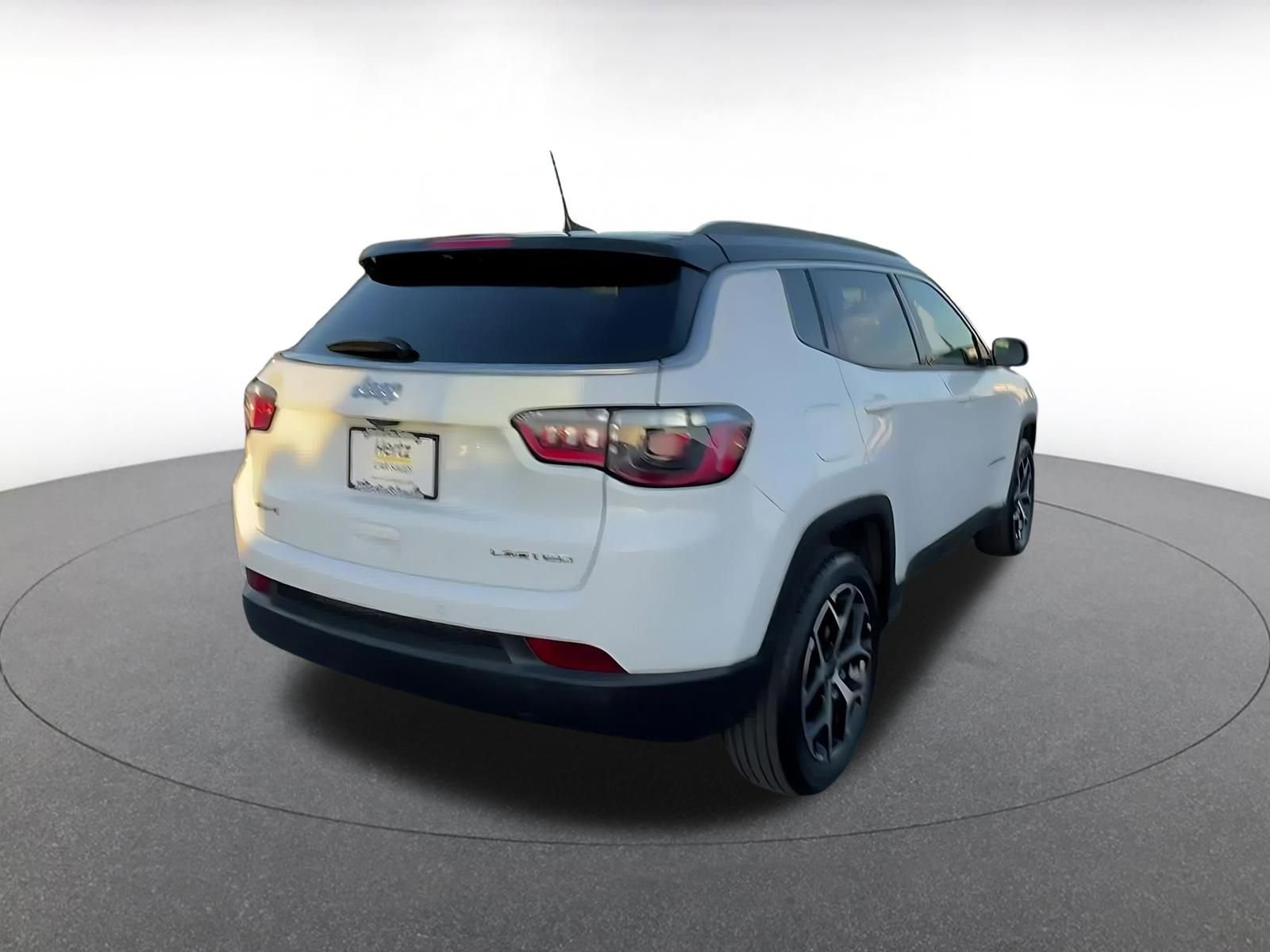 Thumbnail: 2025 Jeep Compass - 14