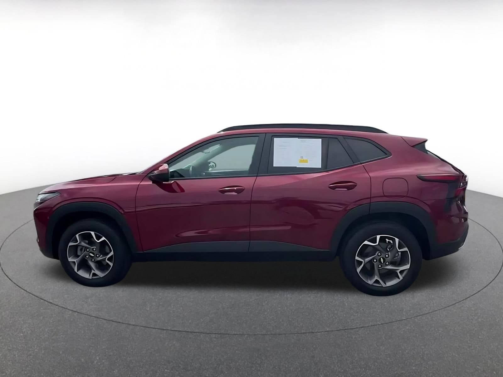 Thumbnail: 2025 Chevrolet Trax - 7