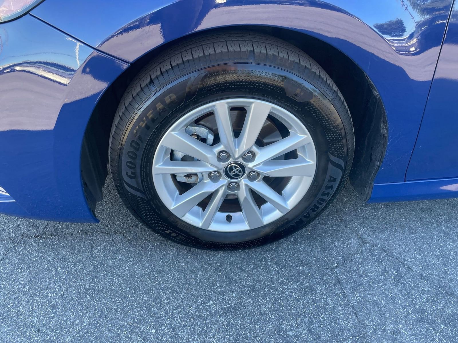 Thumbnail: 2025 Toyota Camry - 30