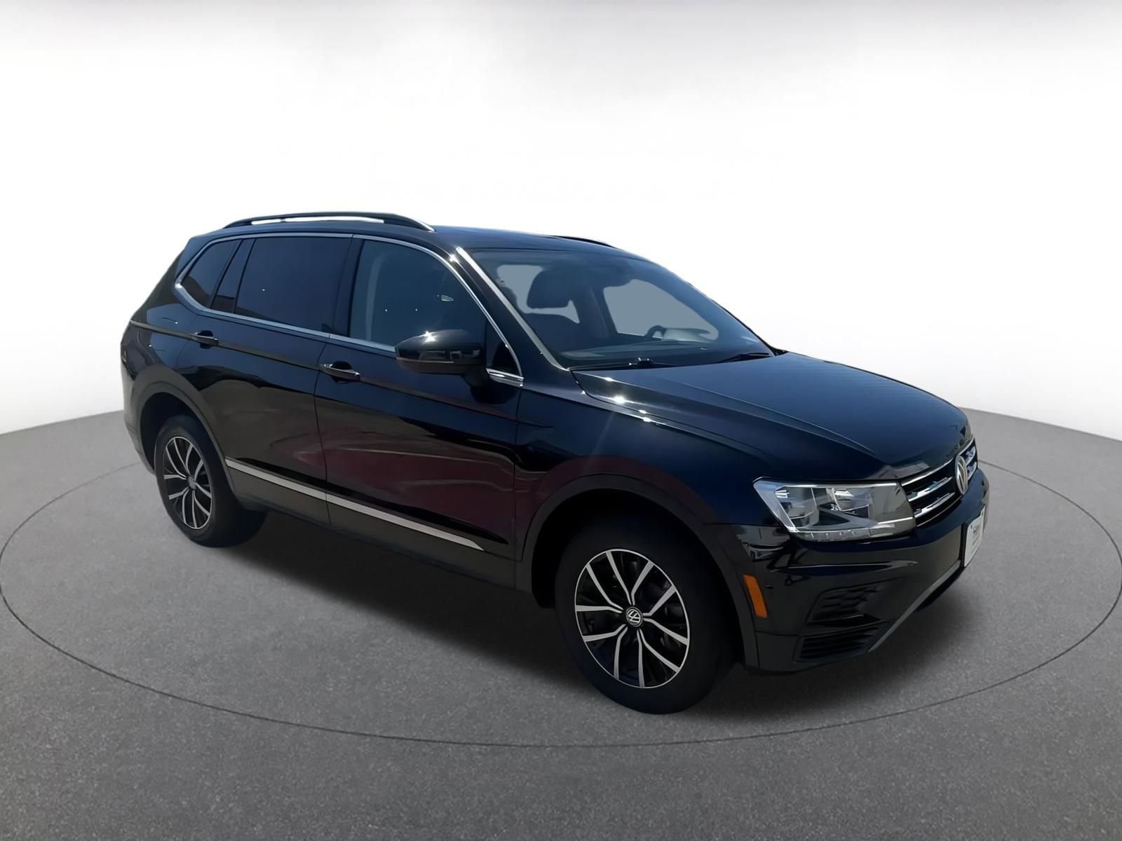 Thumbnail: 2021 Volkswagen Tiguan - 2