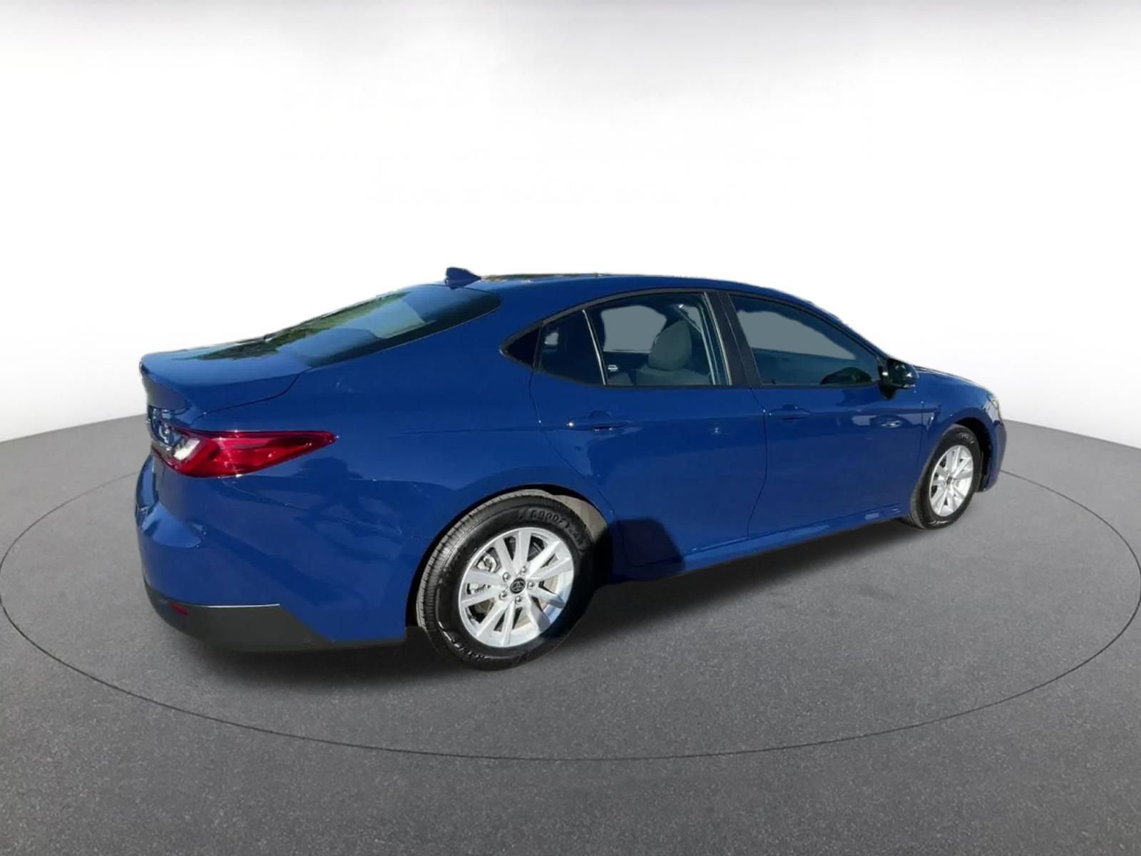 Thumbnail: 2025 Toyota Camry - 15