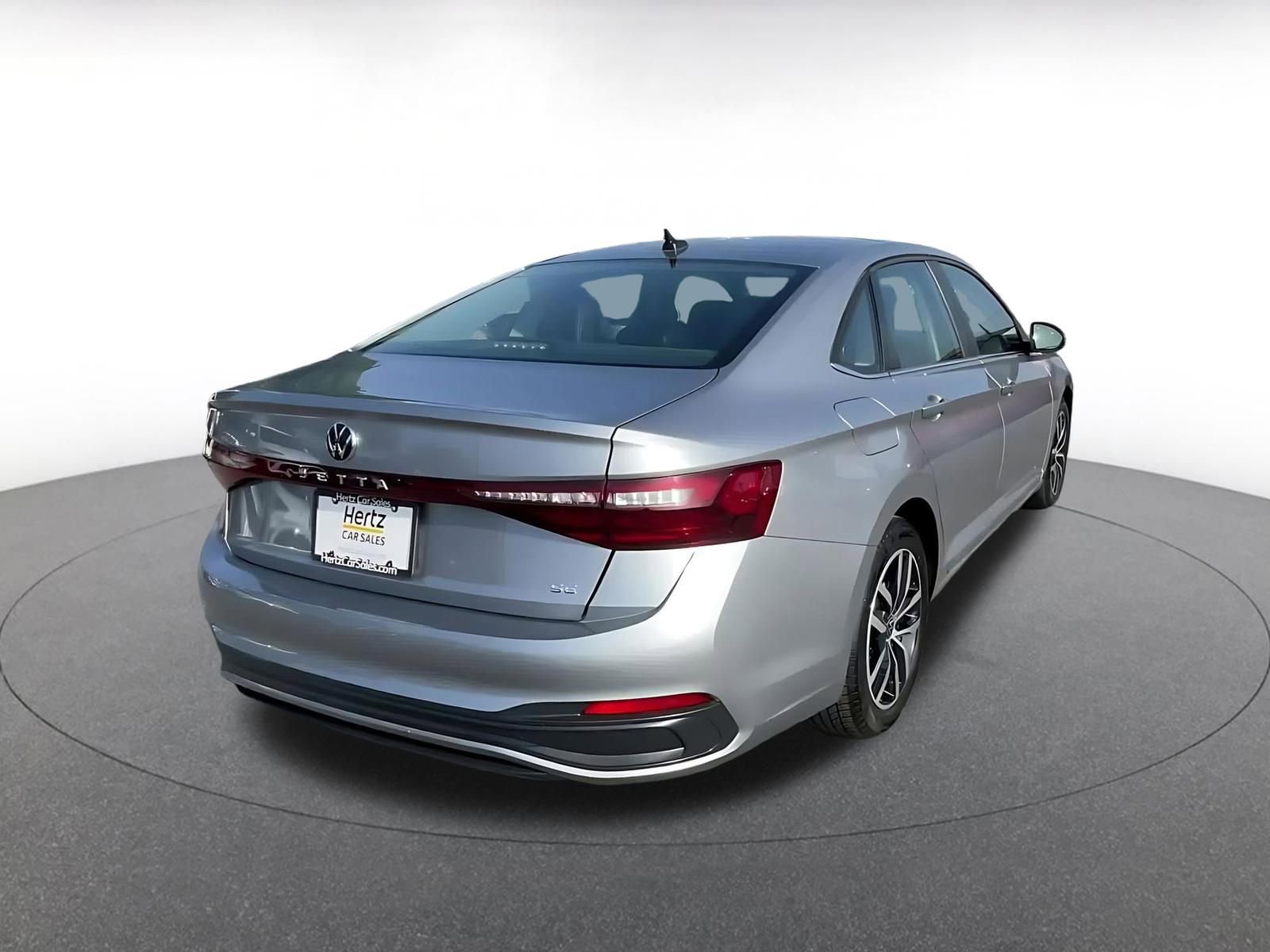 Thumbnail: 2025 Volkswagen Jetta - 14