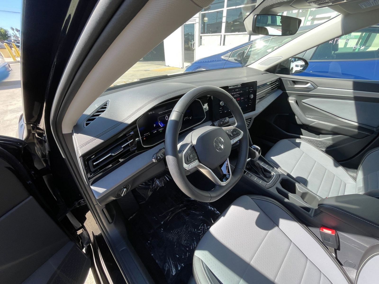 Thumbnail: 2025 Volkswagen Jetta - 34