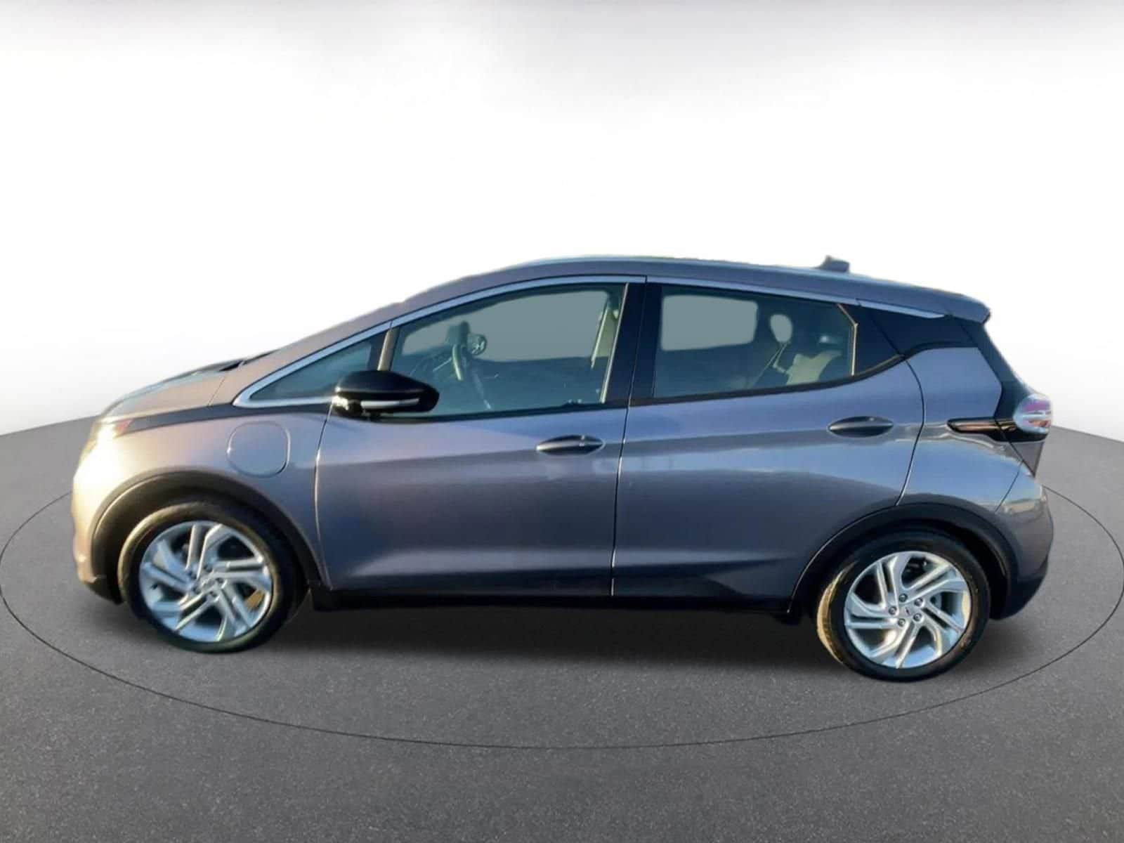 Thumbnail: 2023 Chevrolet Bolt EV - 9