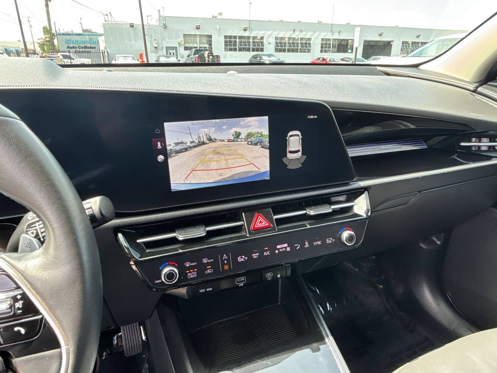 Thumbnail: 2024 Kia Niro - 13