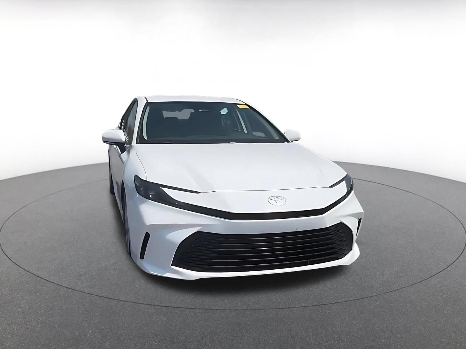 Thumbnail: 2025 Toyota Camry - 3