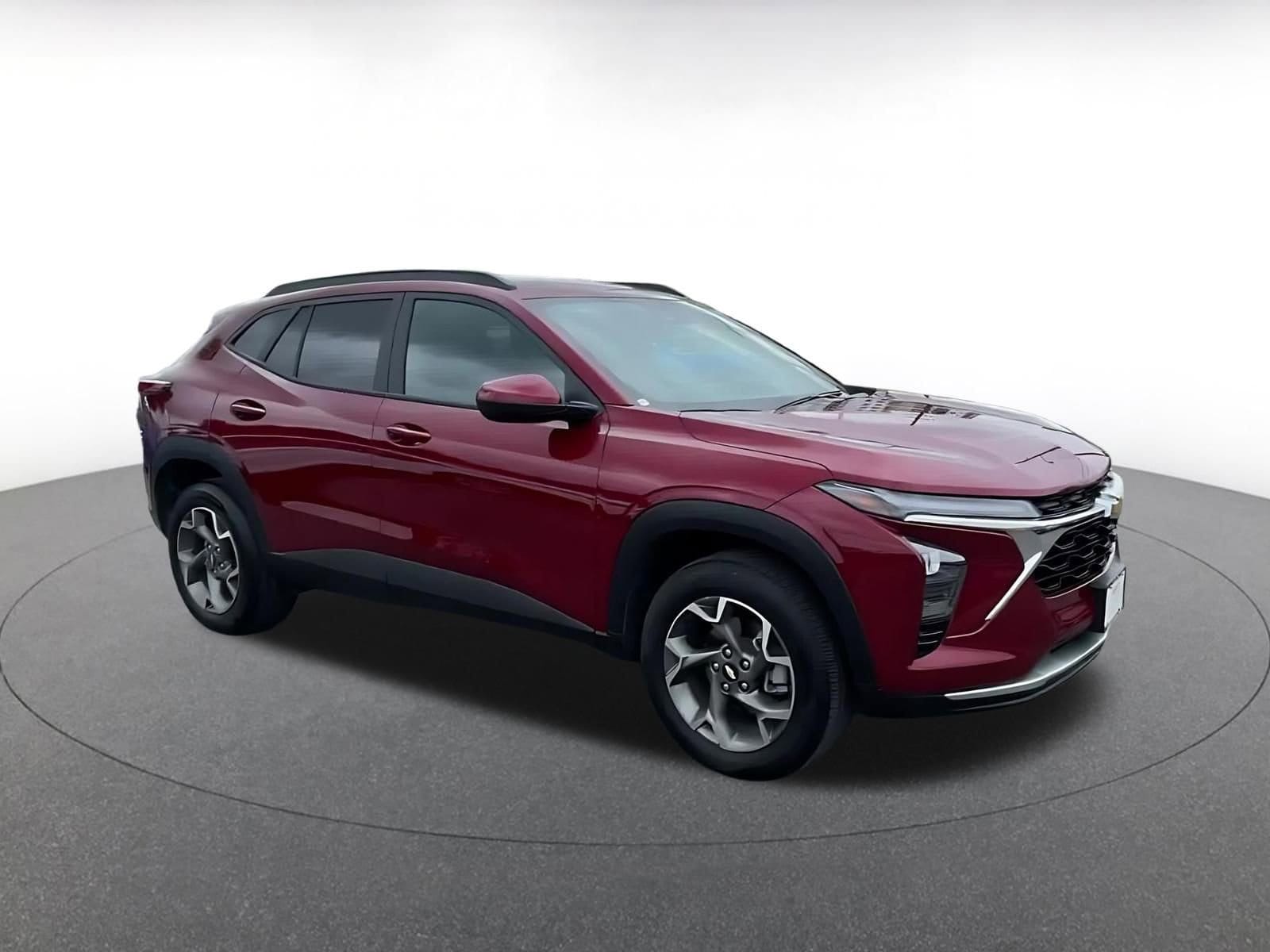 Thumbnail: 2025 Chevrolet Trax - 2