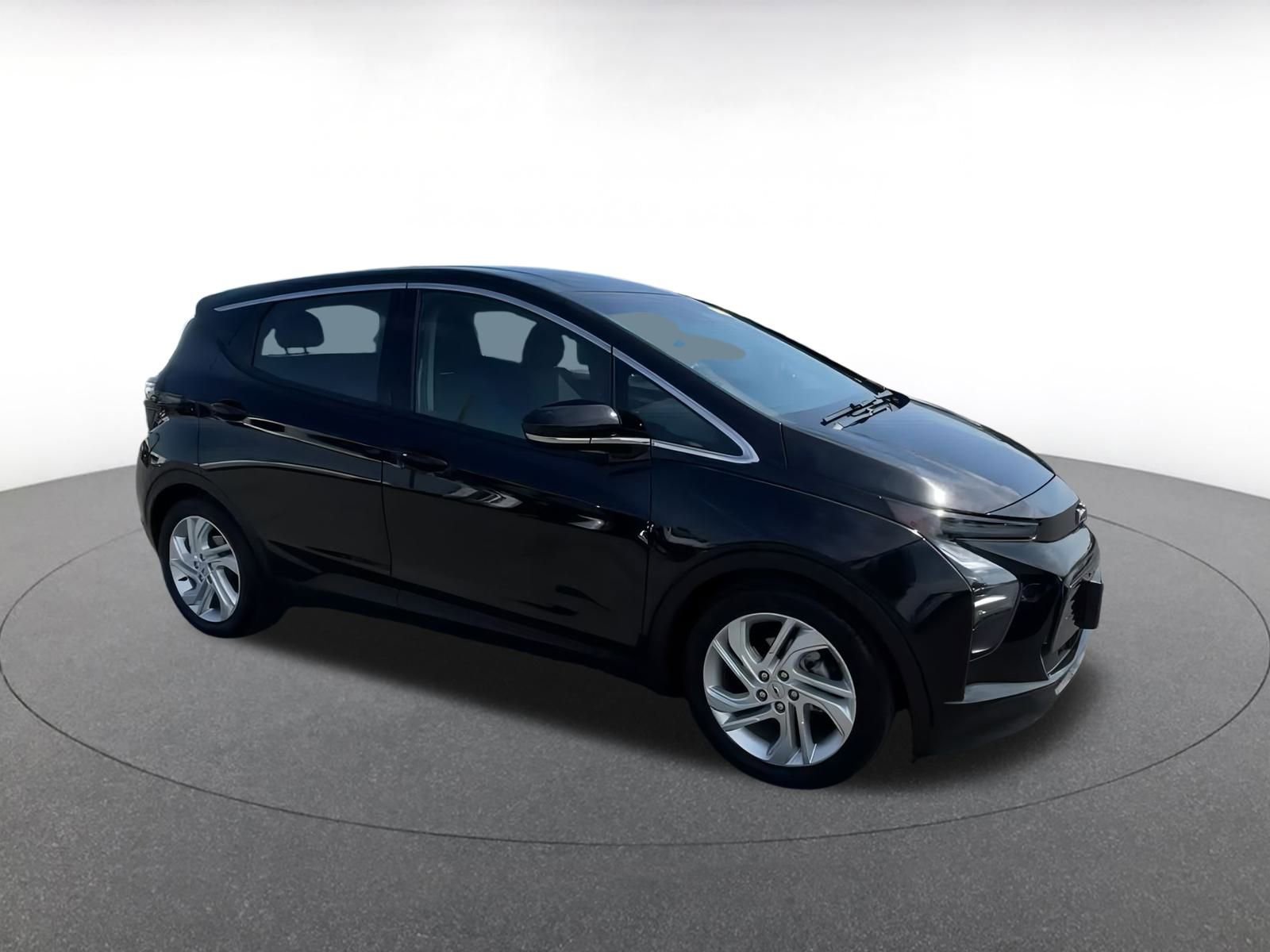 Thumbnail: 2023 Chevrolet Bolt EV - 2