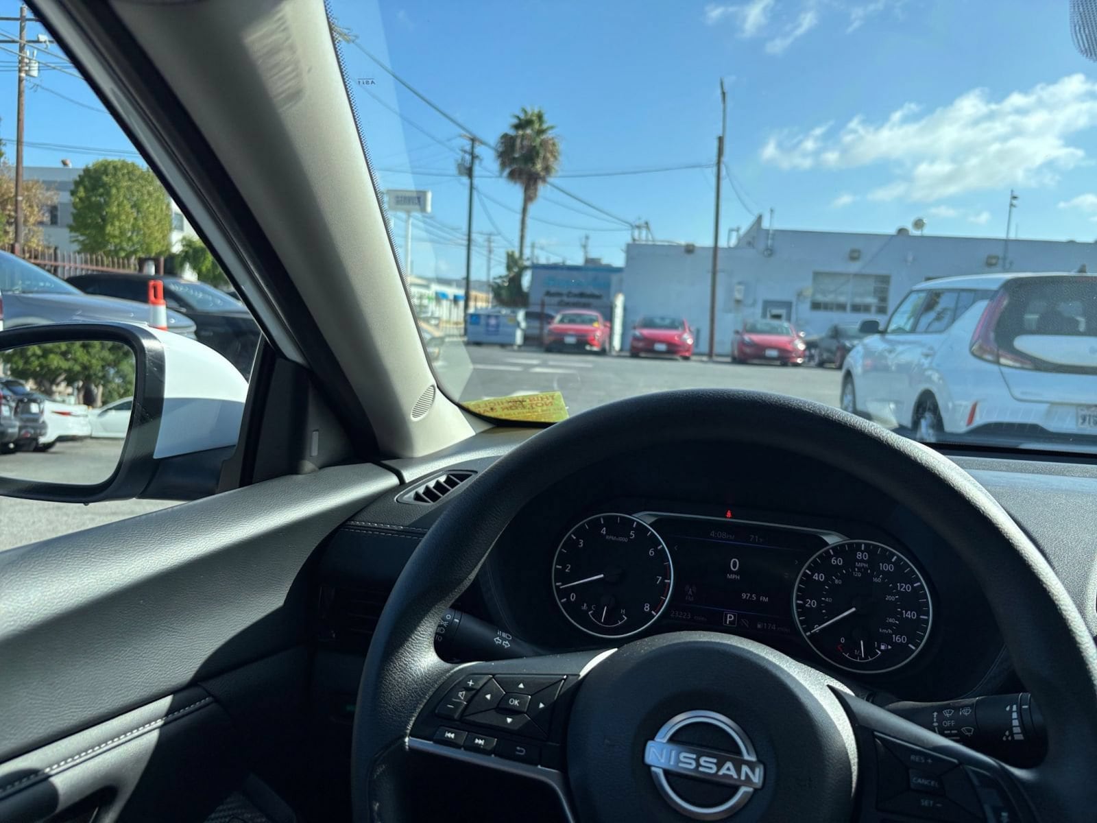 Thumbnail: 2025 Nissan Sentra - 33