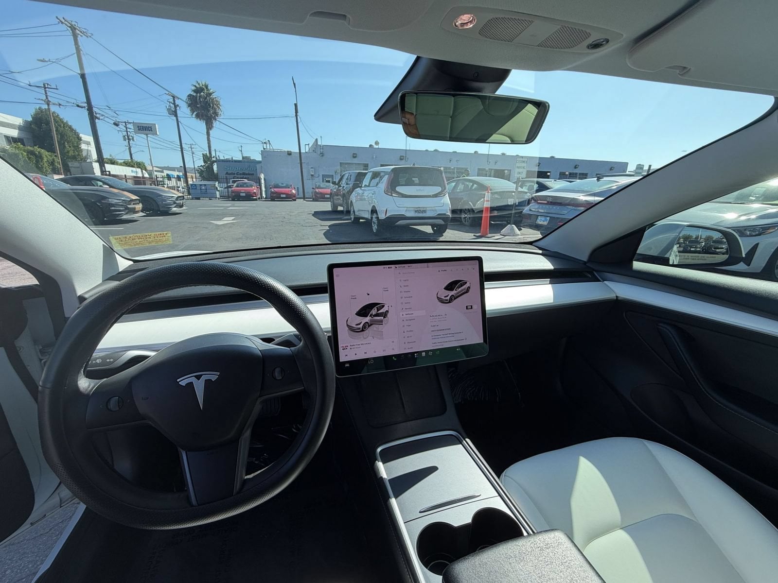 Thumbnail: 2022 Tesla Model 3 - 14
