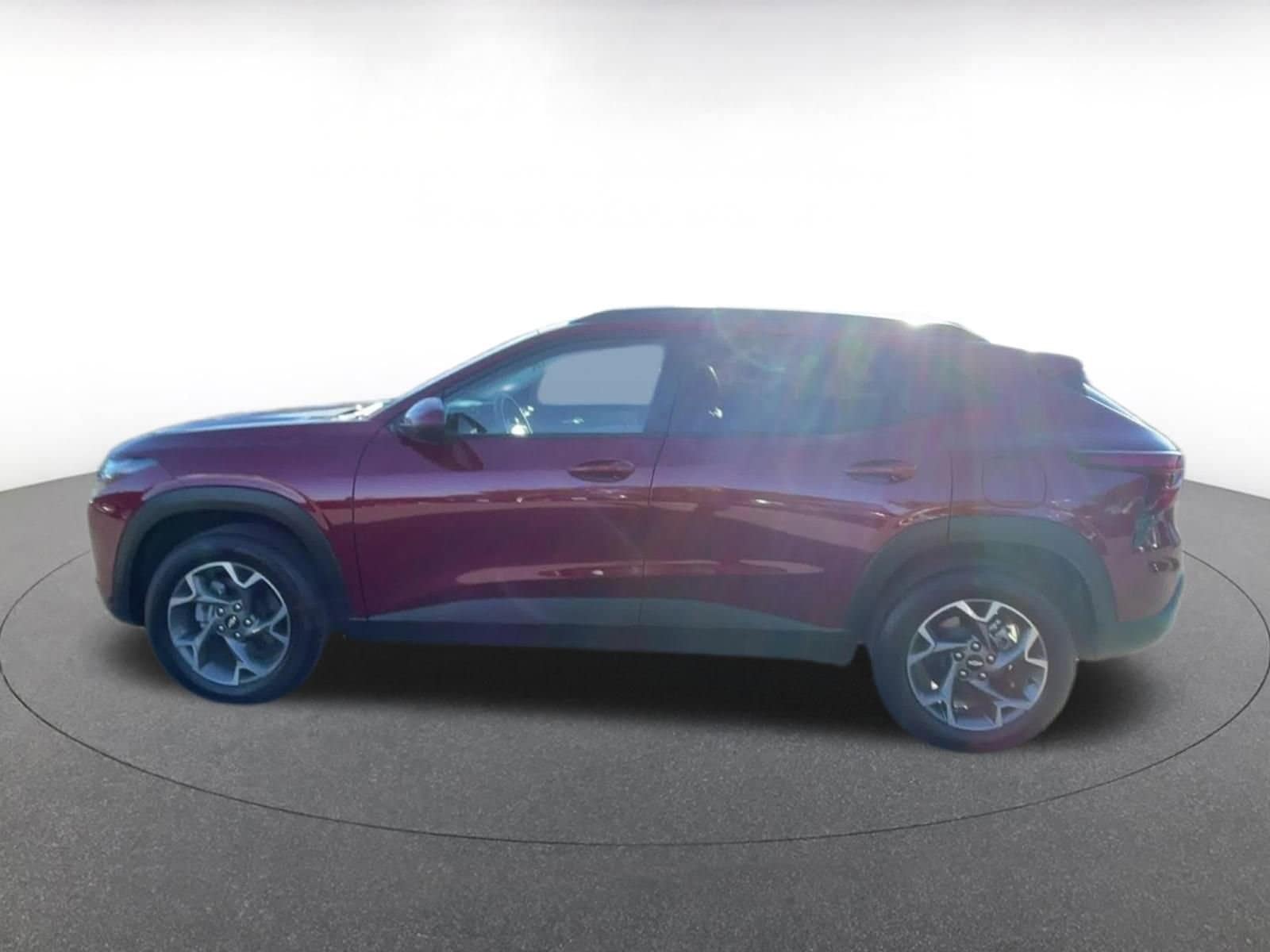 Thumbnail: 2025 Chevrolet Trax - 9