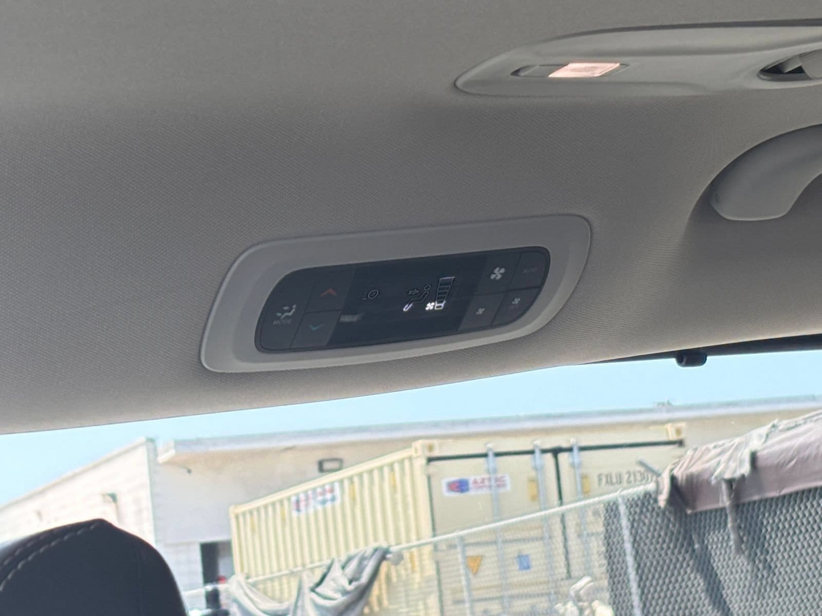 Thumbnail: 2024 Chrysler Pacifica - 23
