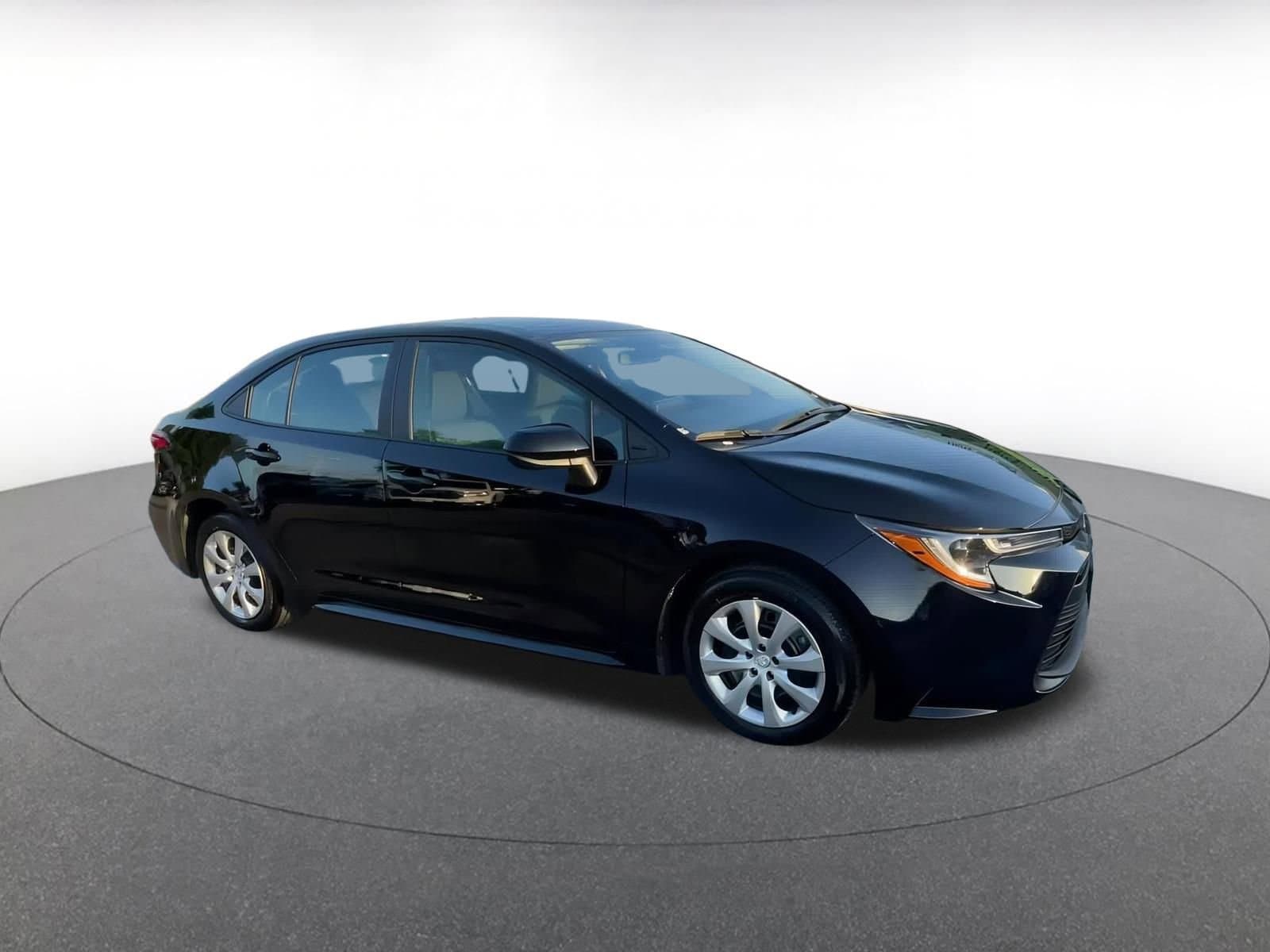 Thumbnail: 2025 Toyota Corolla - 2