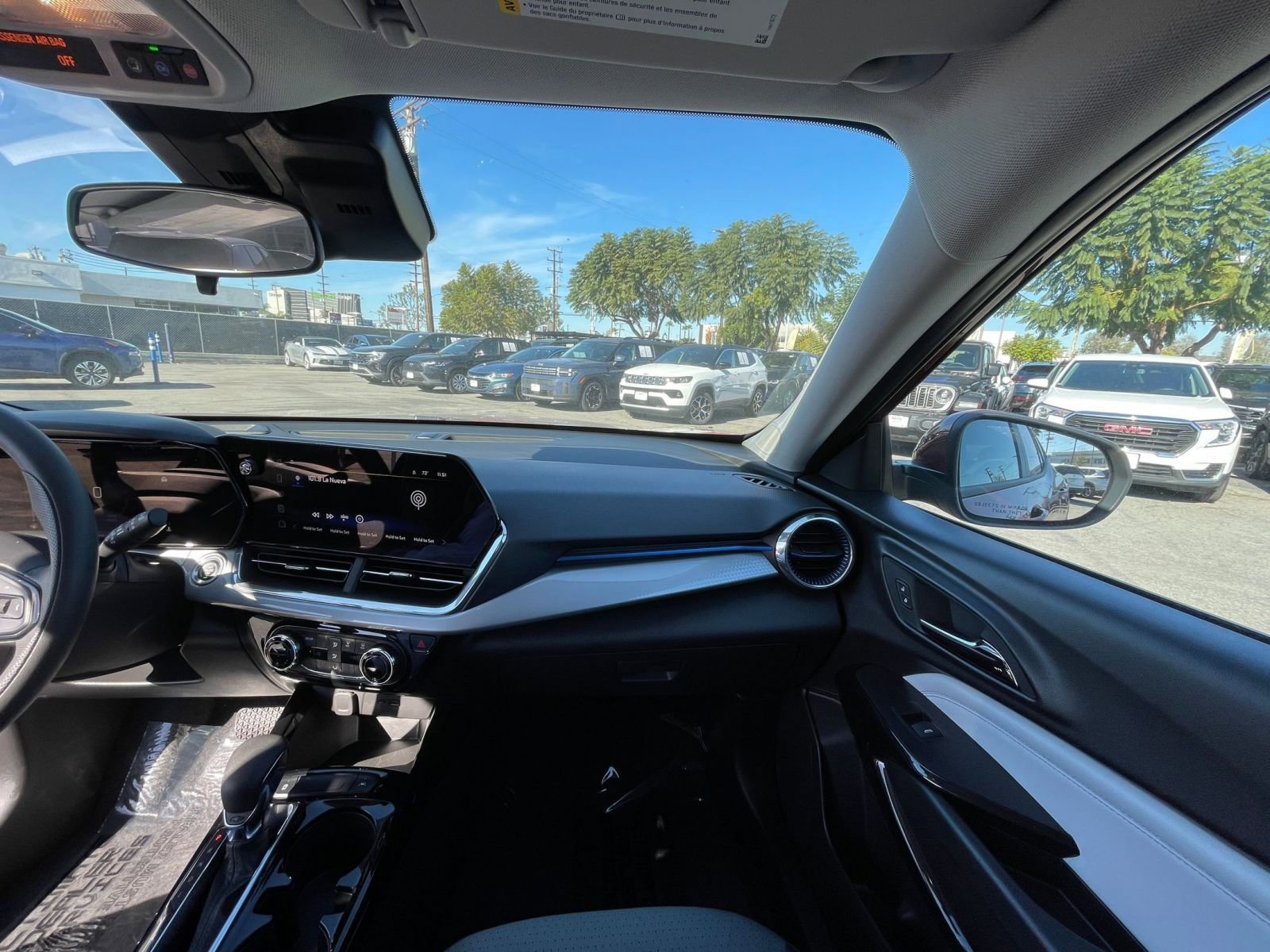 Thumbnail: 2025 Chevrolet Trax - 35