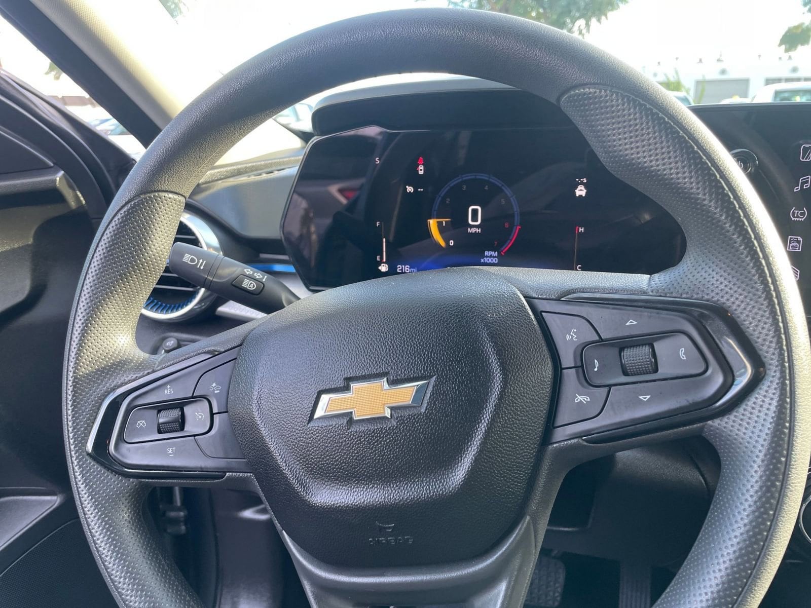 Thumbnail: 2025 Chevrolet Trax - 31