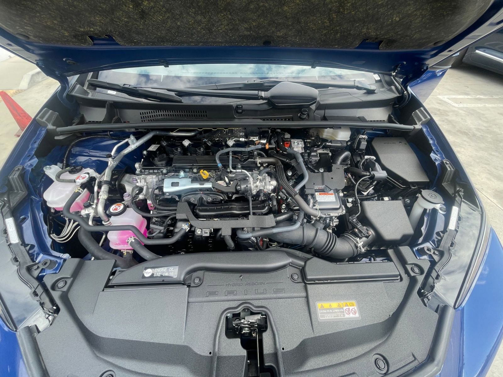 Thumbnail: 2025 Toyota Prius - 32