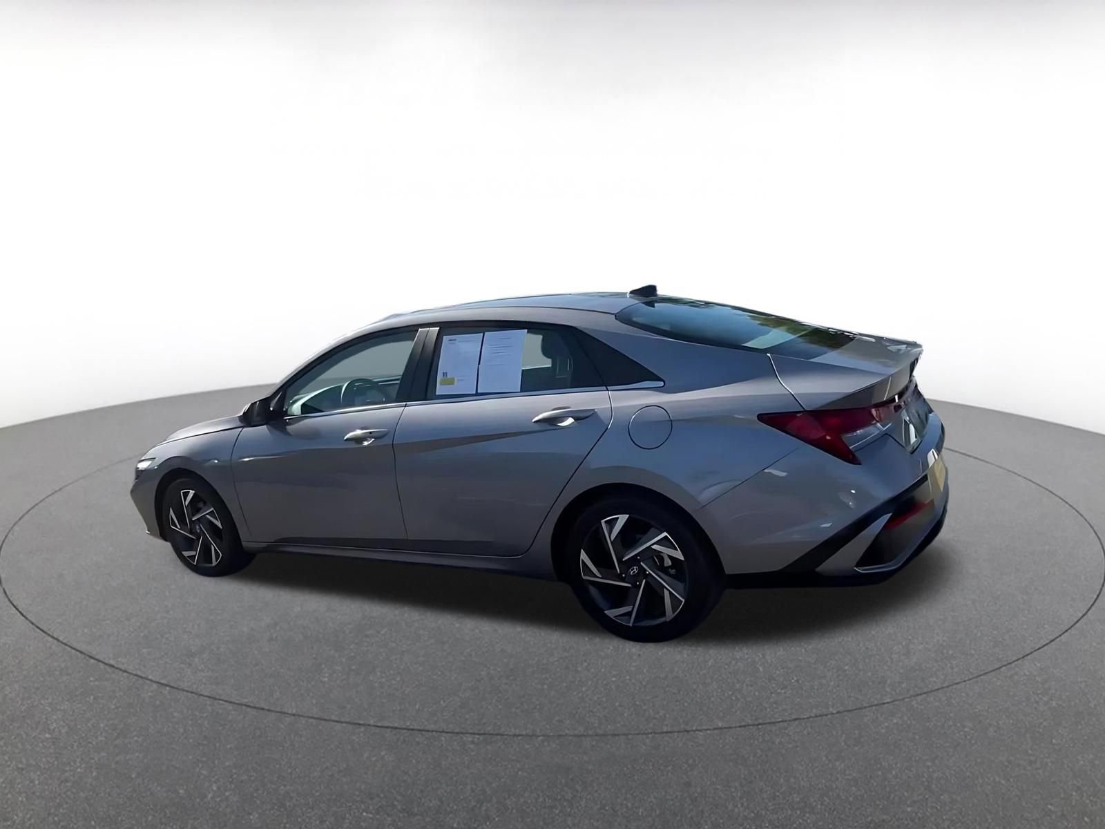 Thumbnail: 2025 Hyundai Elantra - 11