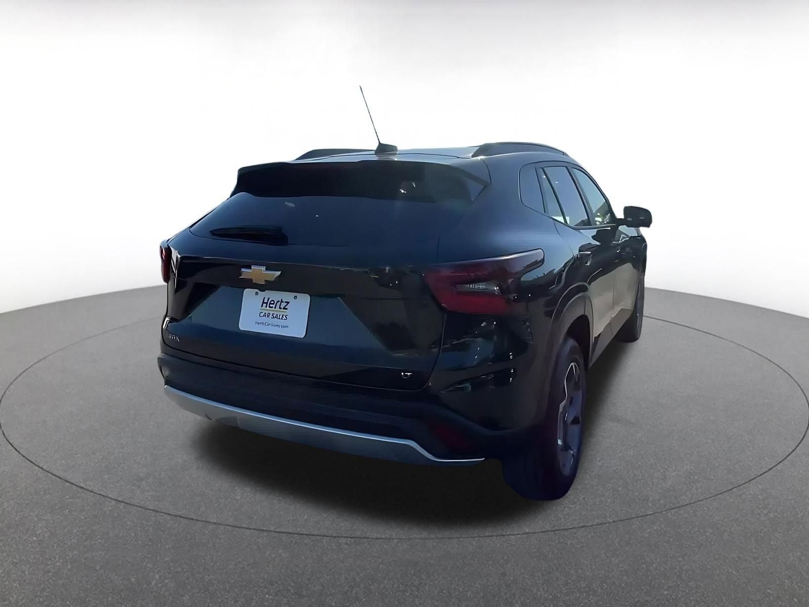 Thumbnail: 2025 Chevrolet Trax - 14