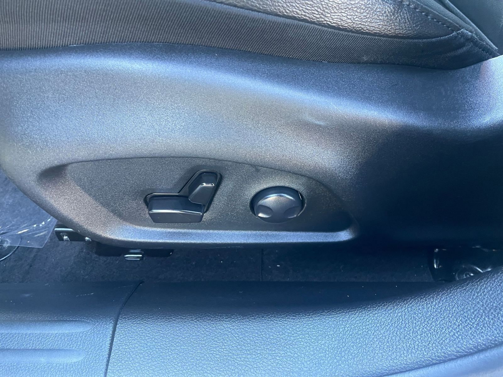 Thumbnail: 2025 Jeep Compass - 23