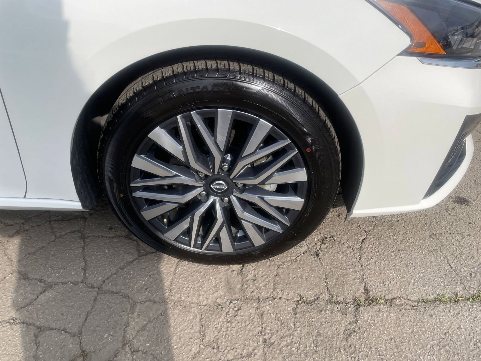 Thumbnail: 2025 Nissan Altima - 31