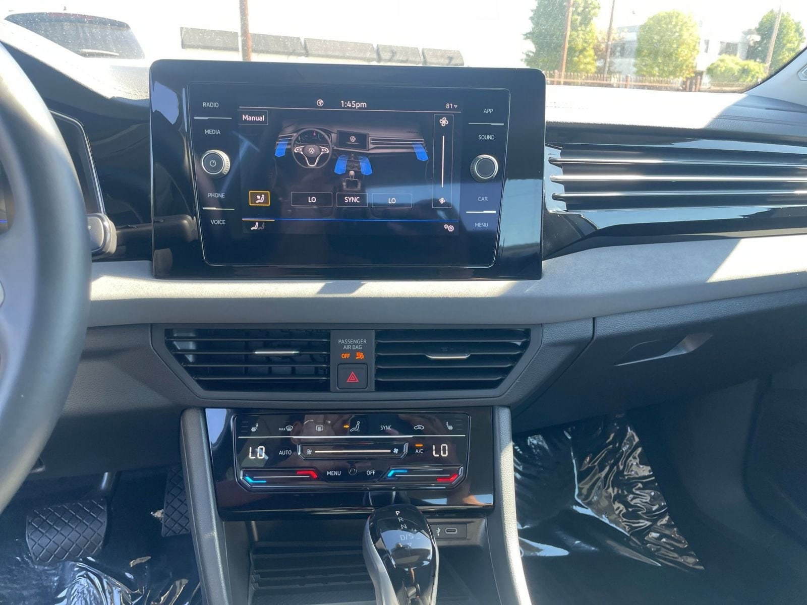 Thumbnail: 2025 Volkswagen Jetta - 18