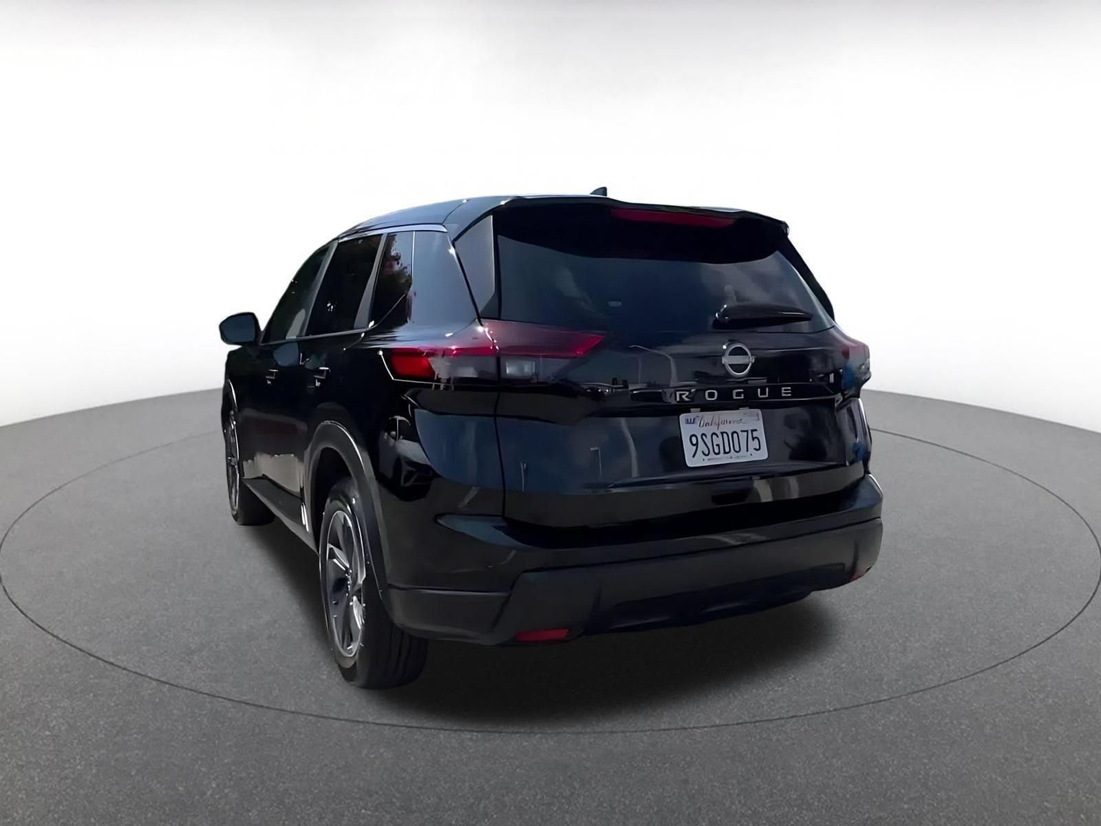 Thumbnail: 2025 Nissan Rogue - 11