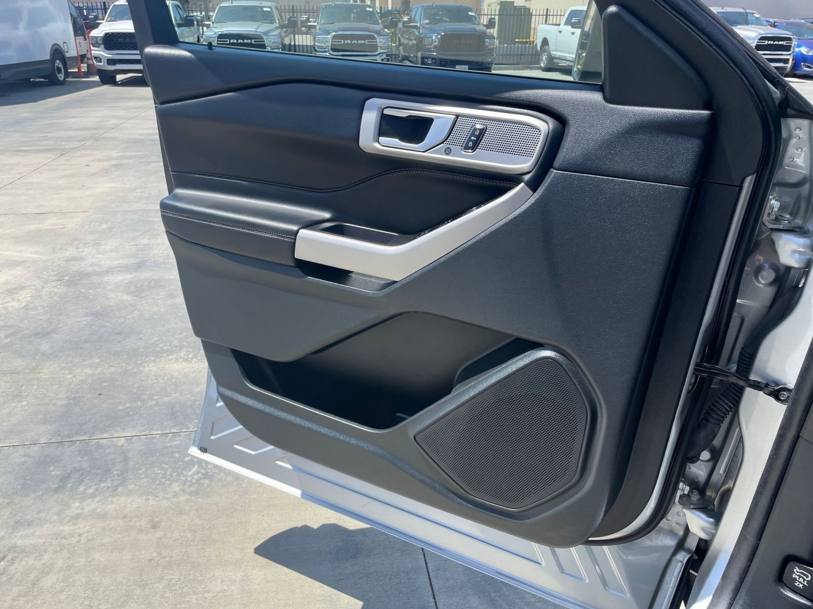 2023 Ford Explorer Limited 20