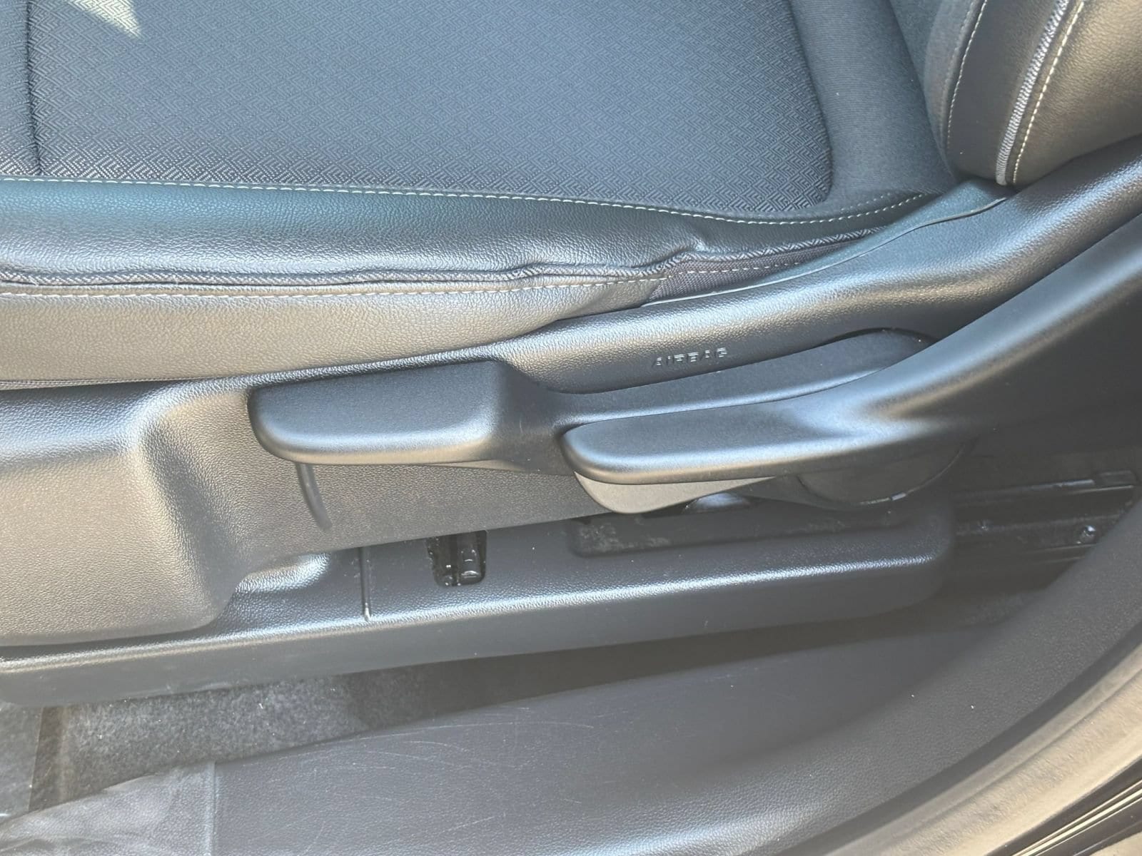 Thumbnail: 2025 Buick Encore GX - 22