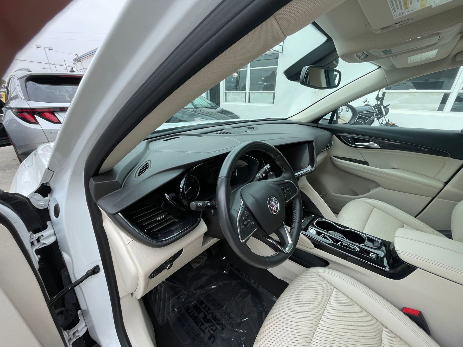 2023 Buick Envision Essence 34