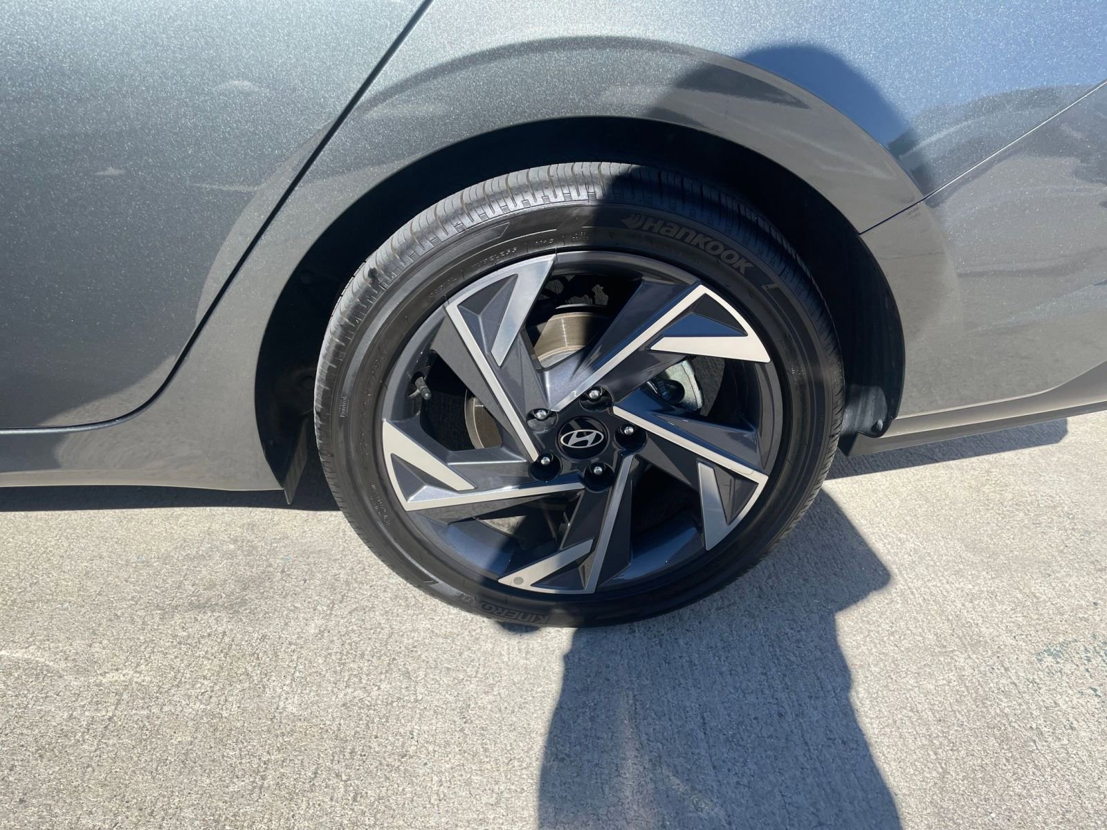 Thumbnail: 2025 Hyundai Elantra - 30