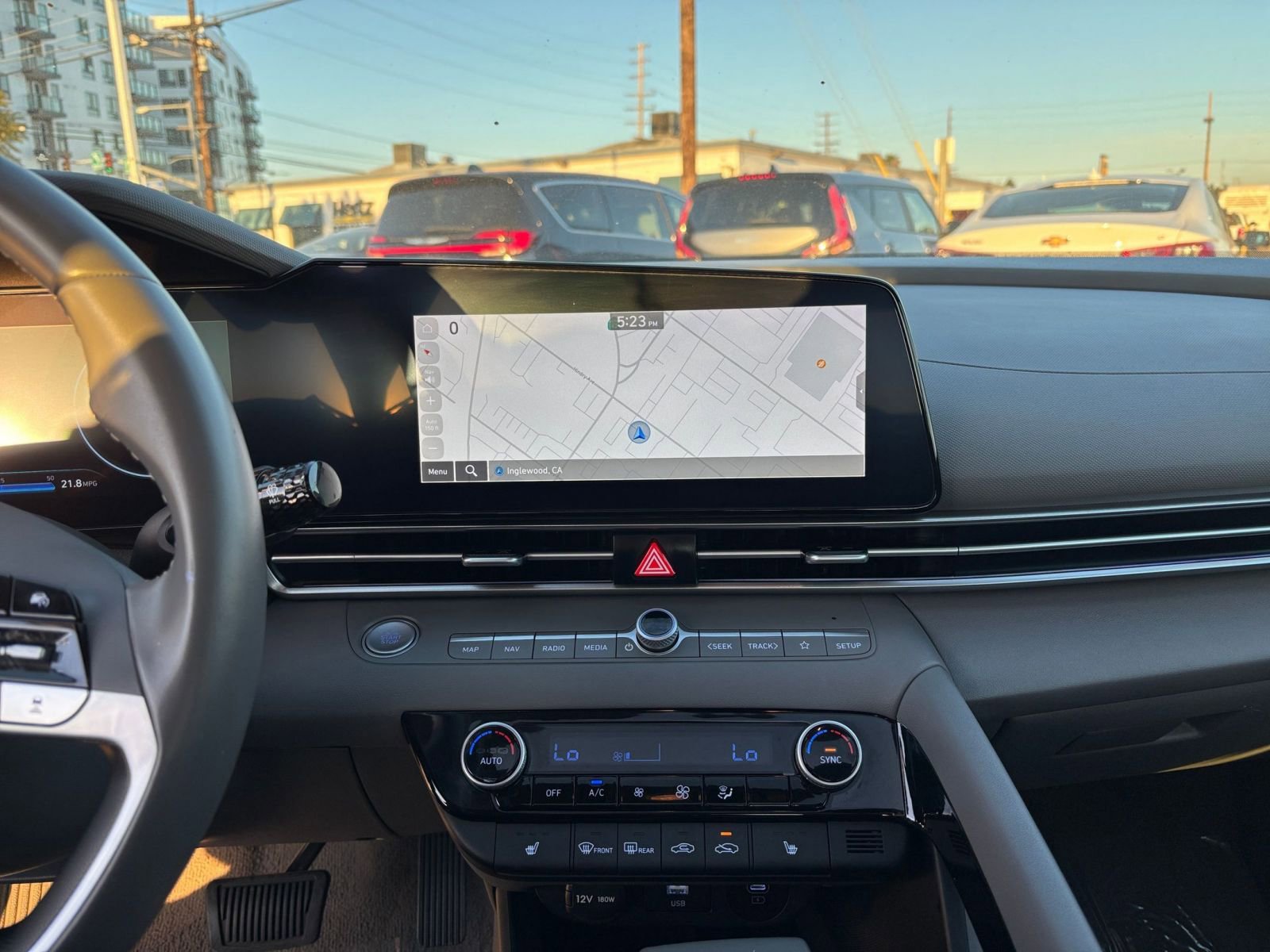 Thumbnail: 2025 Hyundai Elantra - 17