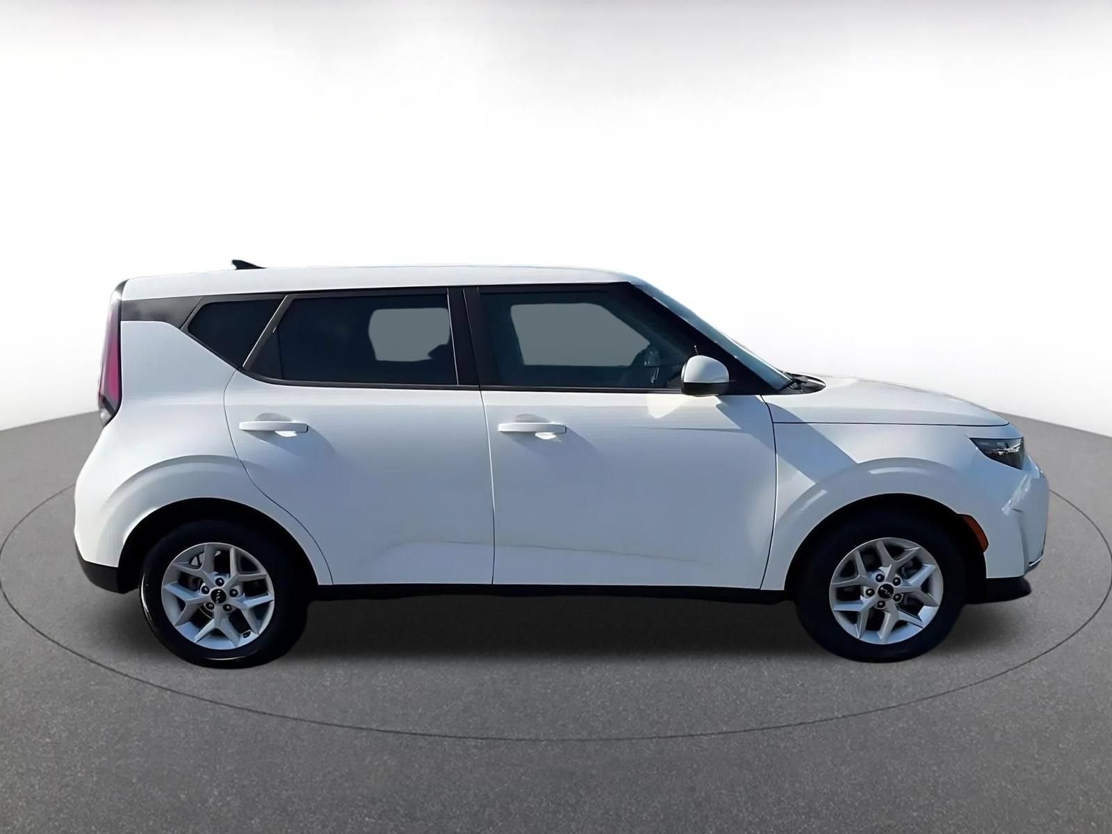 Thumbnail: 2025 Kia Soul - 16
