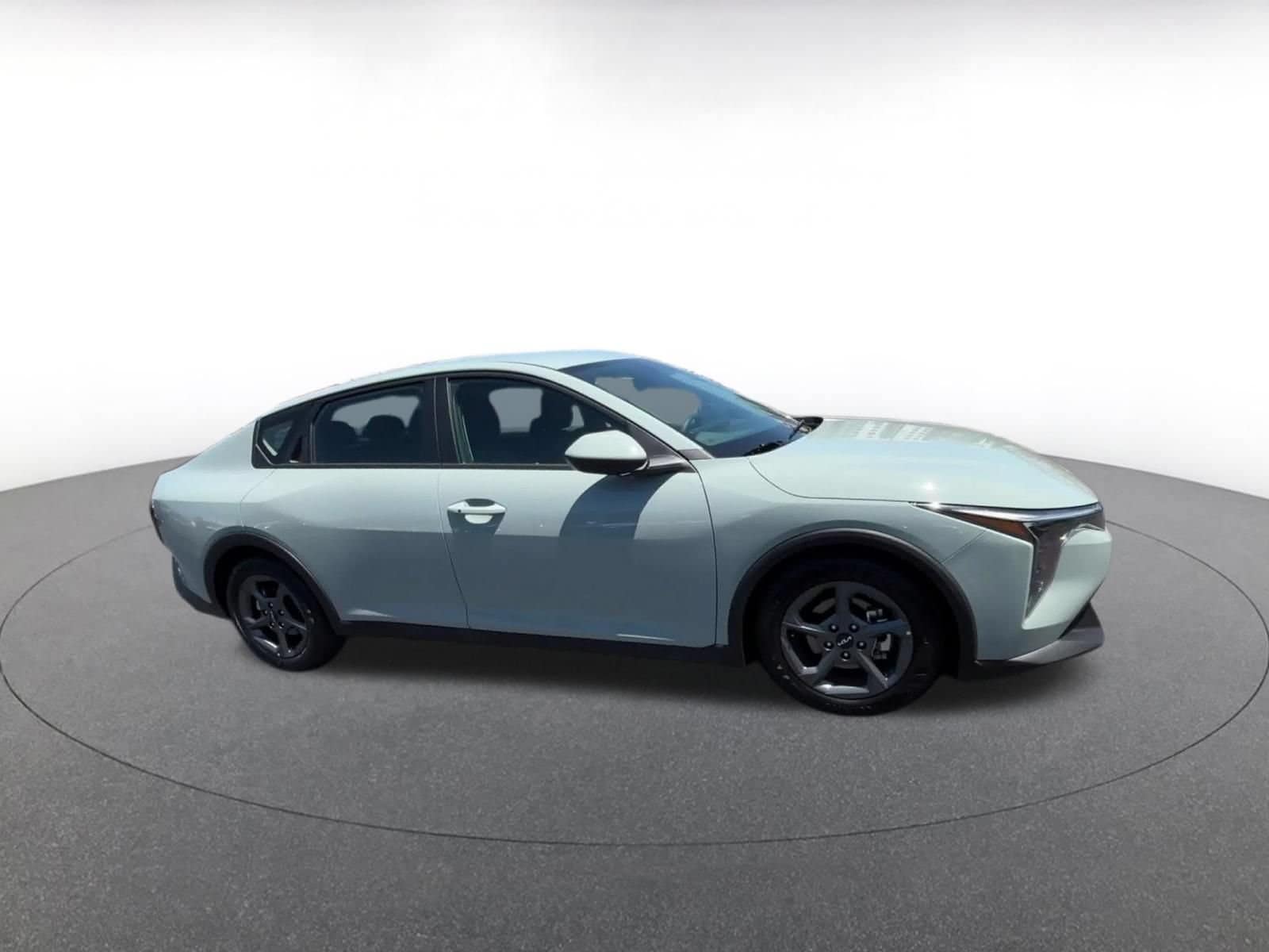 Thumbnail: 2025 Kia K4 - 2