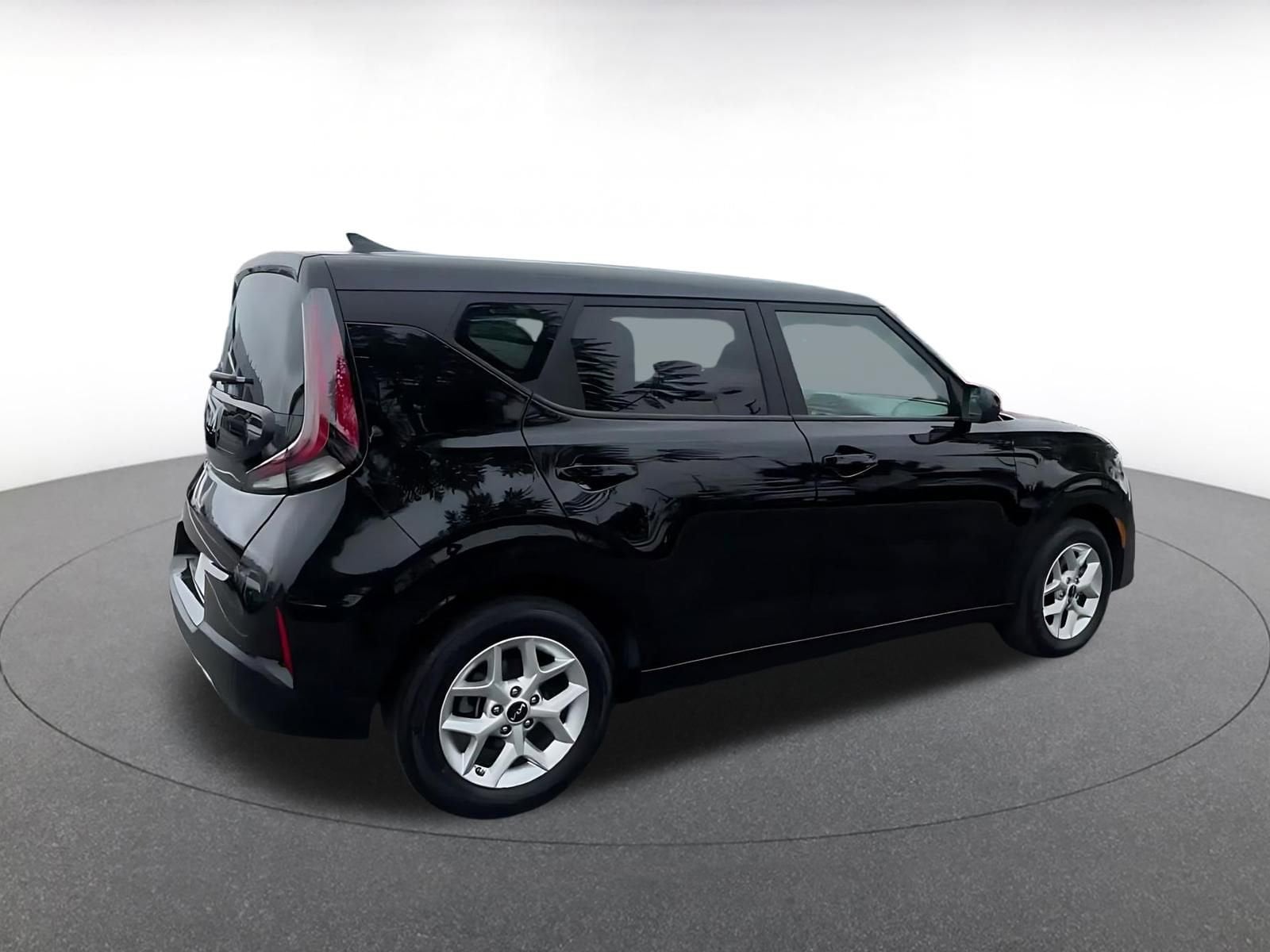 Thumbnail: 2025 Kia Soul - 15