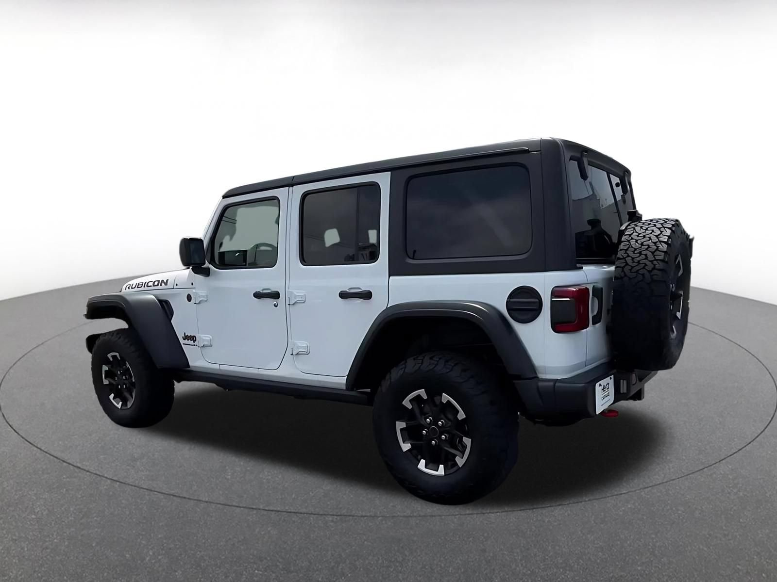 Thumbnail: 2025 Jeep Wrangler - 9