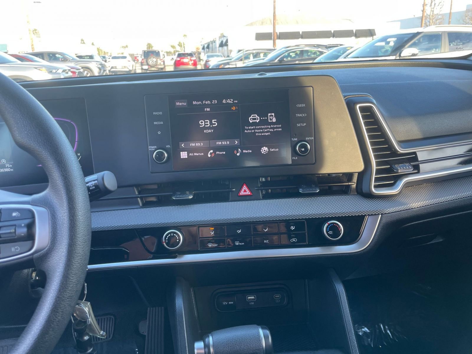 Thumbnail: 2025 Kia Sportage - 17