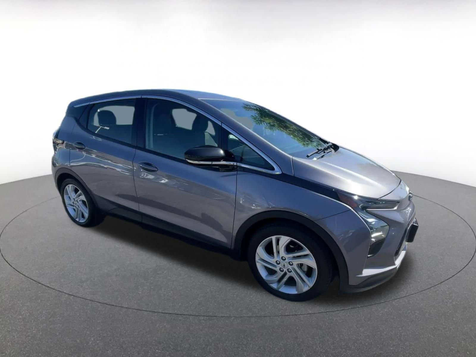 Thumbnail: 2023 Chevrolet Bolt EV - 2