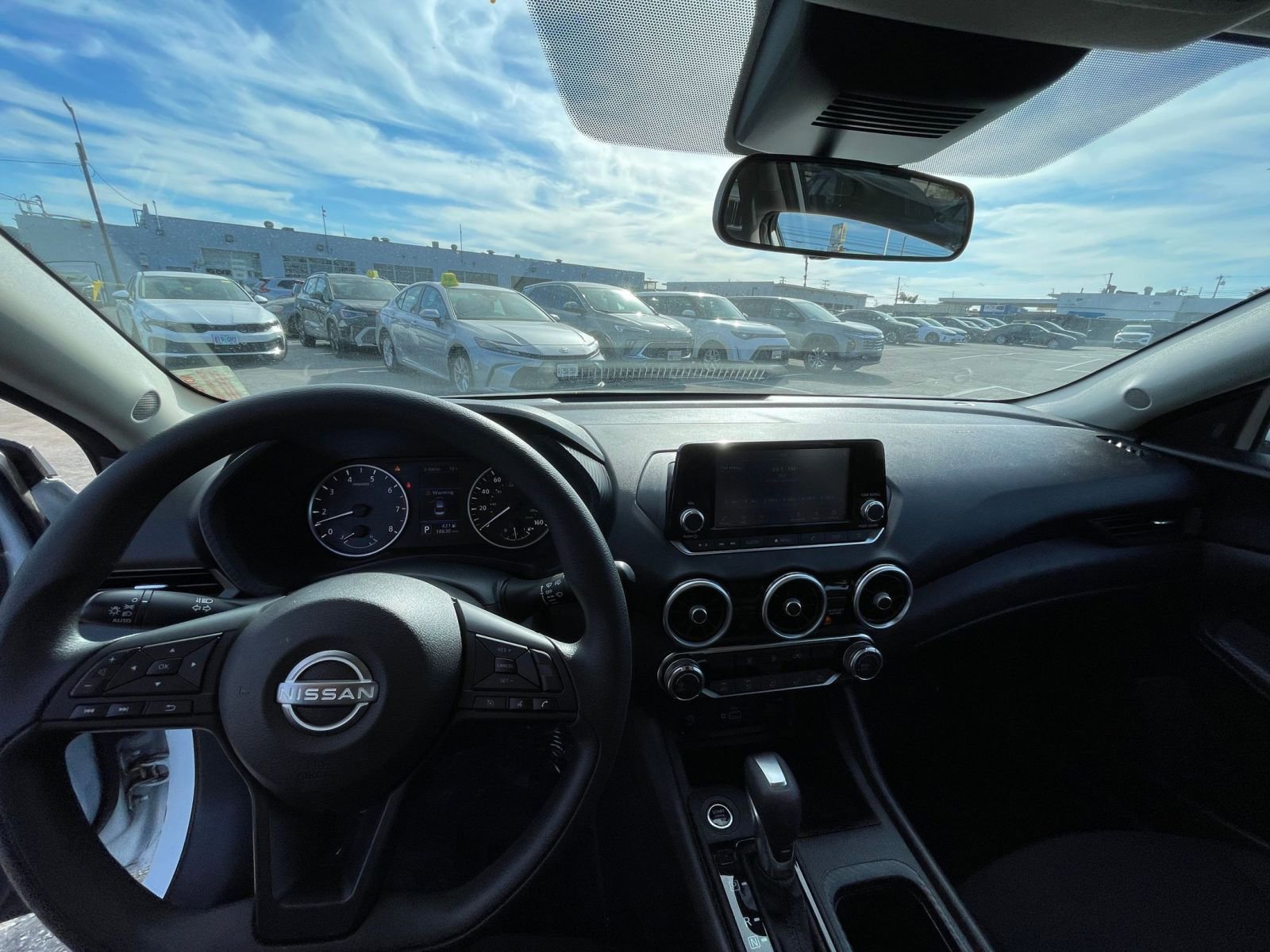 Thumbnail: 2025 Nissan Sentra - 33
