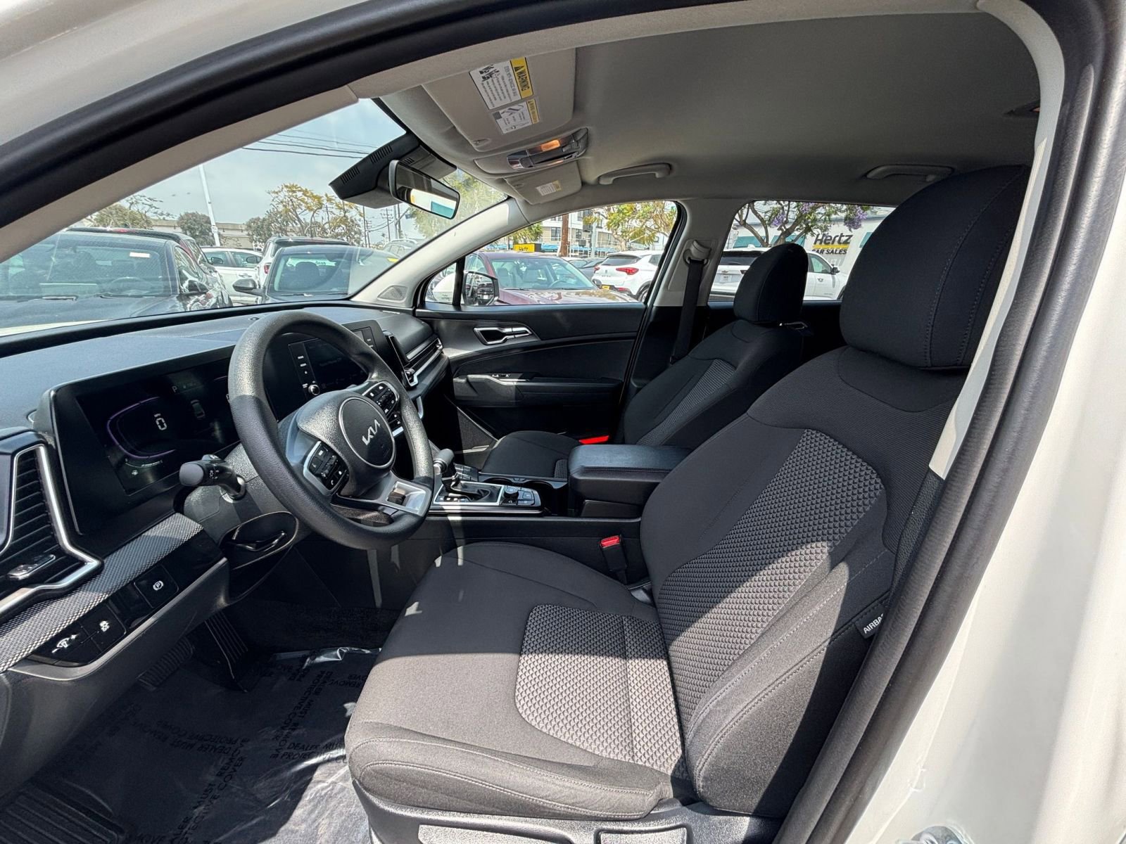 Thumbnail: 2025 Kia Sportage - 30
