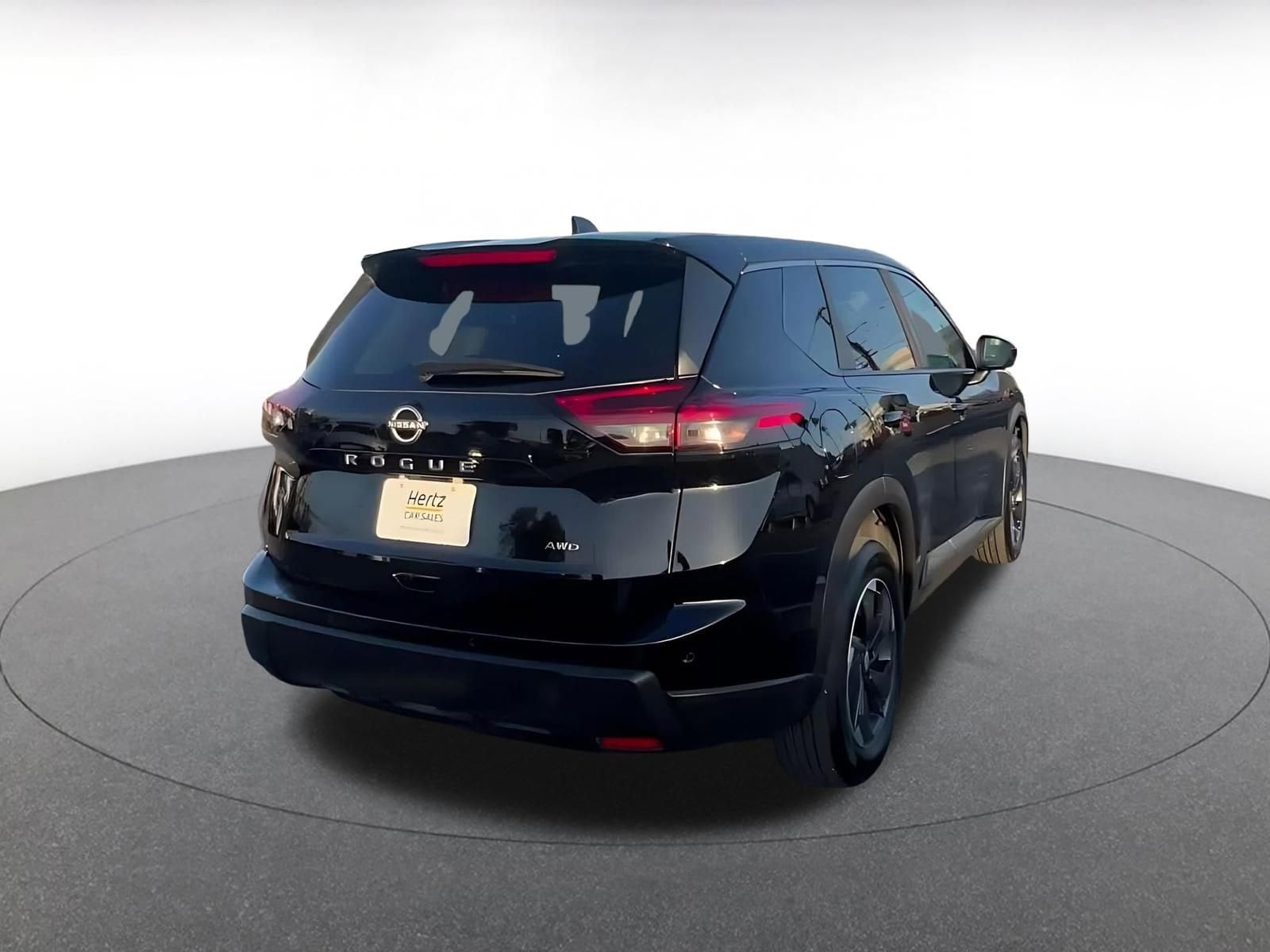 Thumbnail: 2025 Nissan Rogue - 14