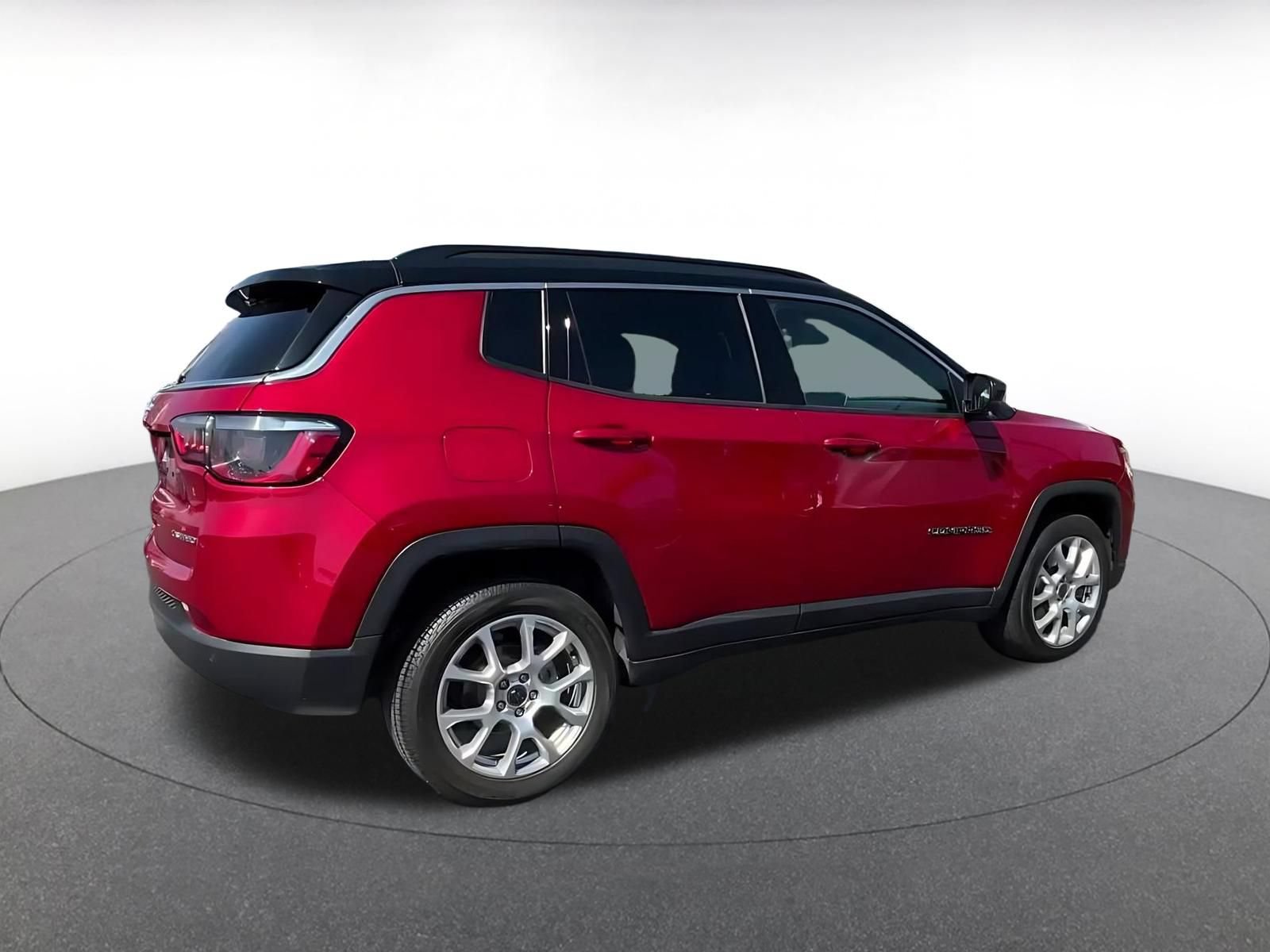 Thumbnail: 2025 Jeep Compass - 14