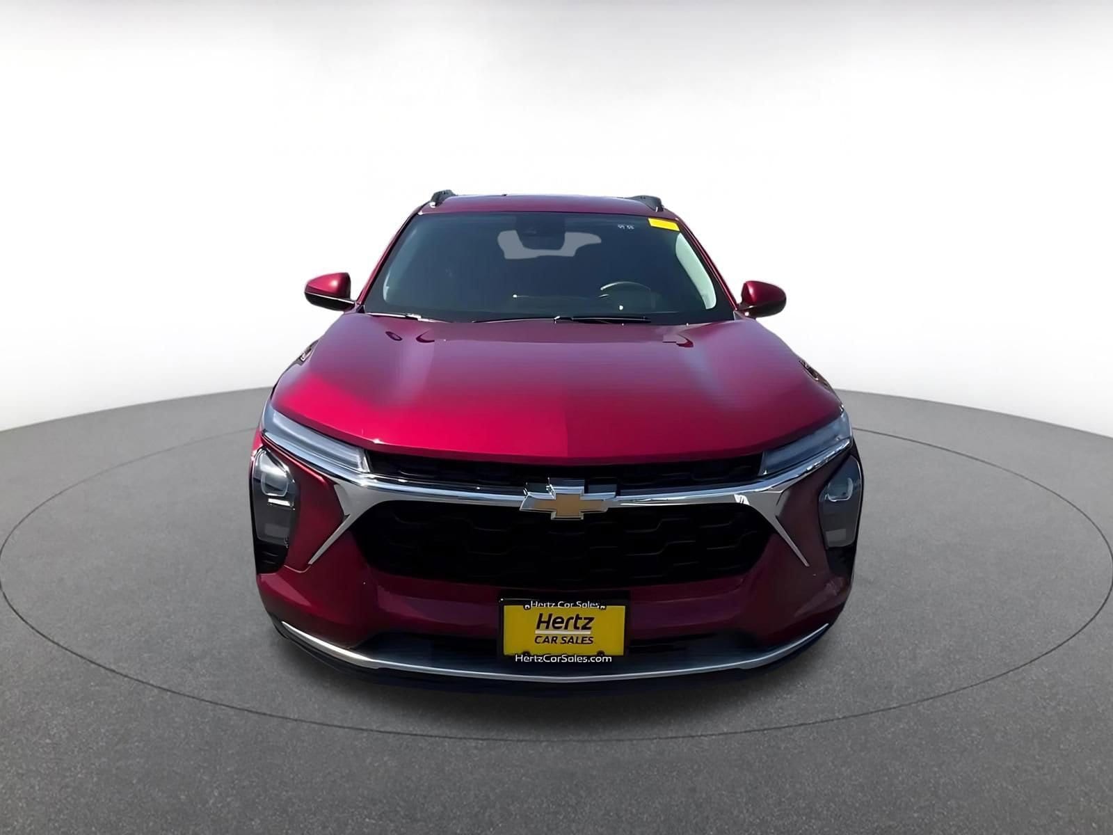 Thumbnail: 2025 Chevrolet Trax - 4