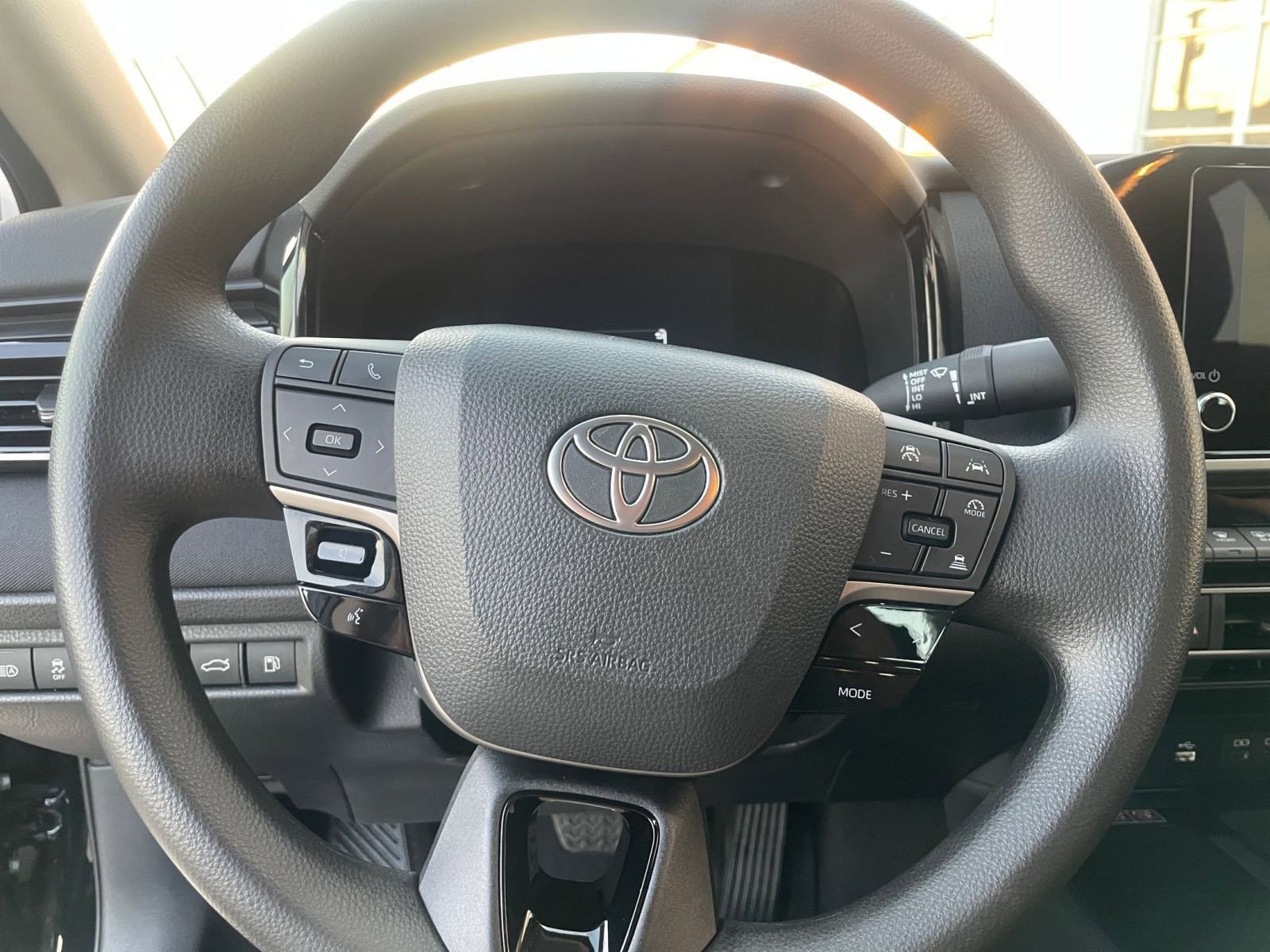 Thumbnail: 2025 Toyota Camry - 28