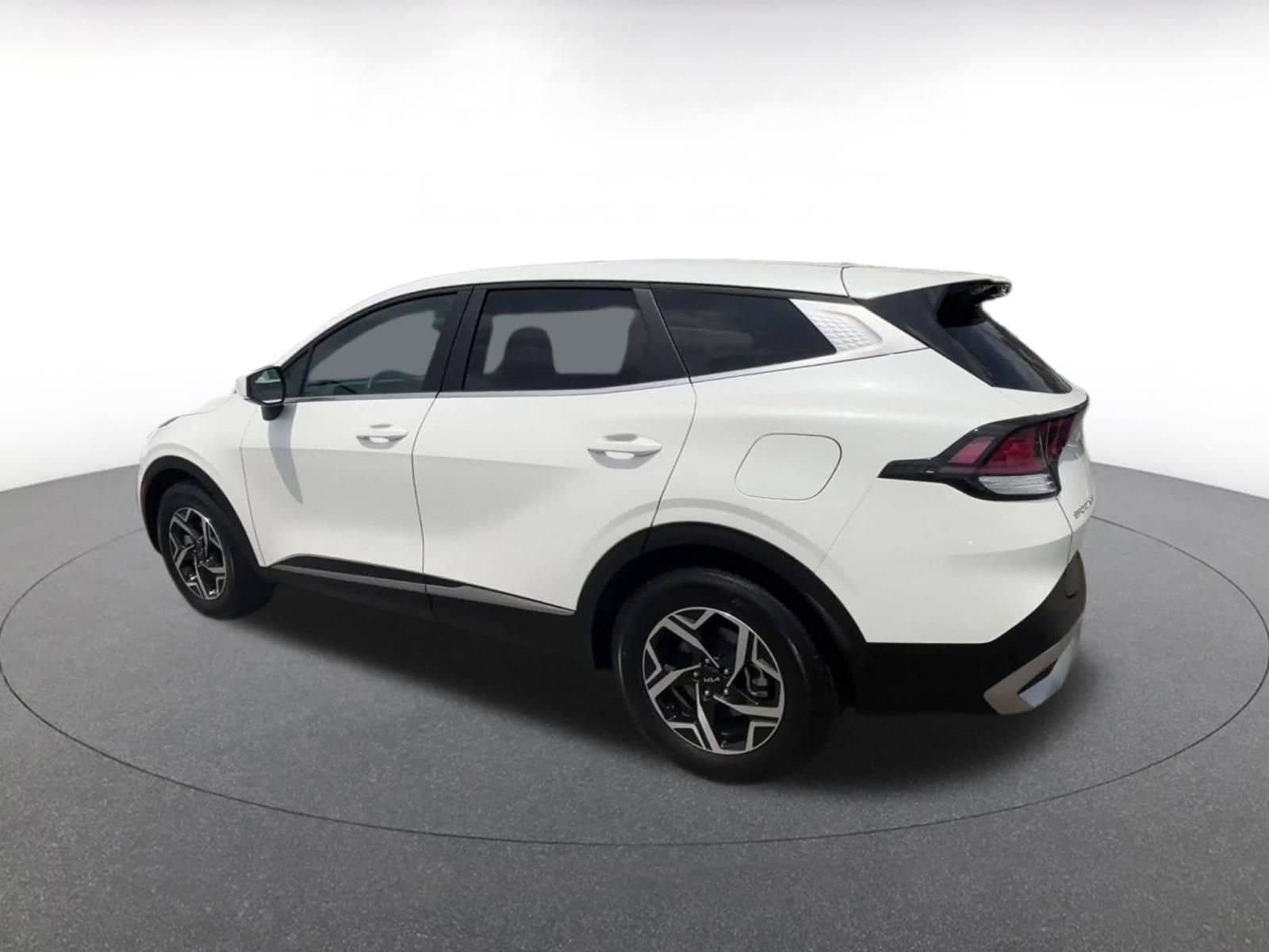 Thumbnail: 2025 Kia Sportage - 10