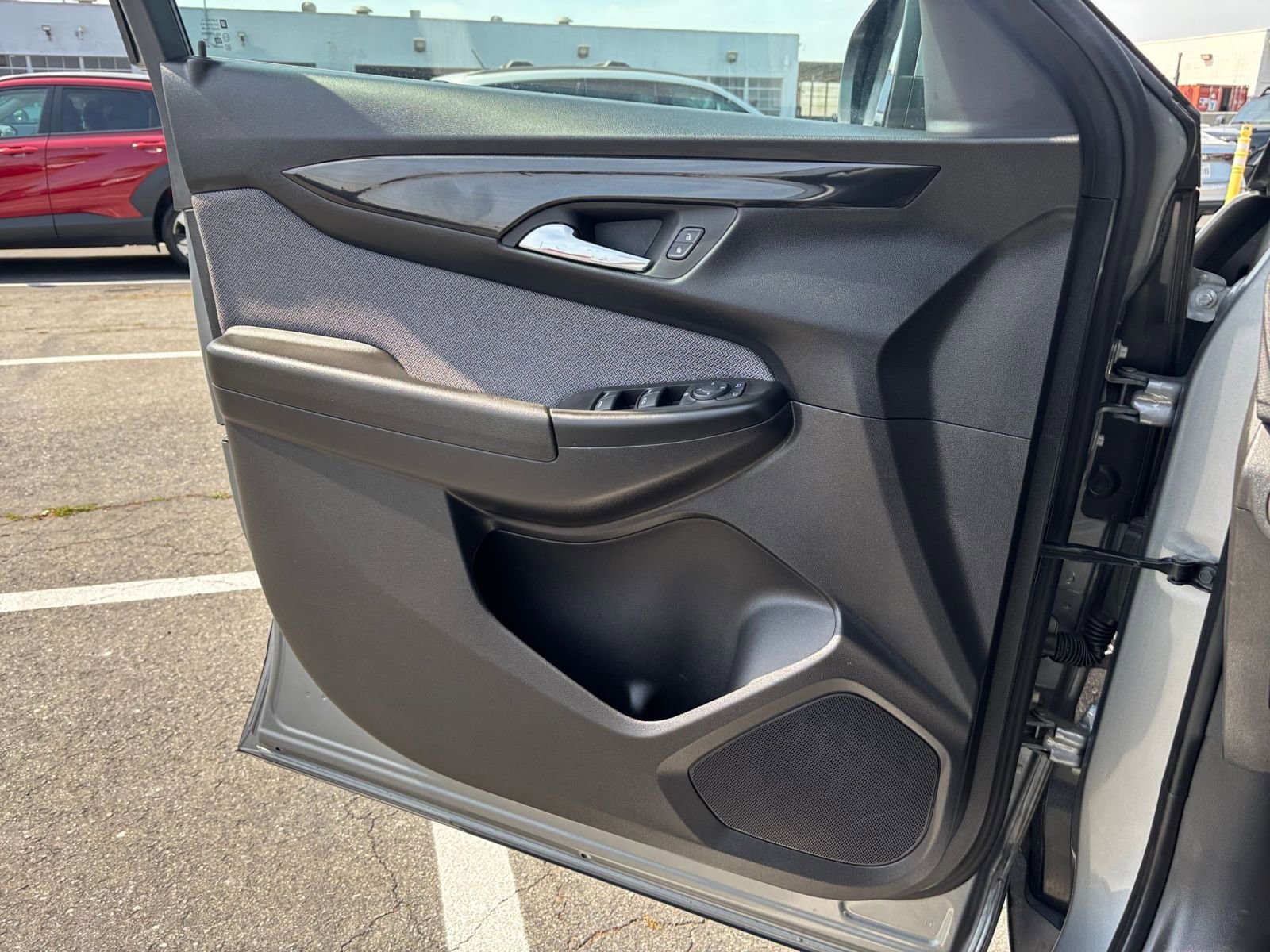 Thumbnail: 2025 Chevrolet TrailBlazer - 18