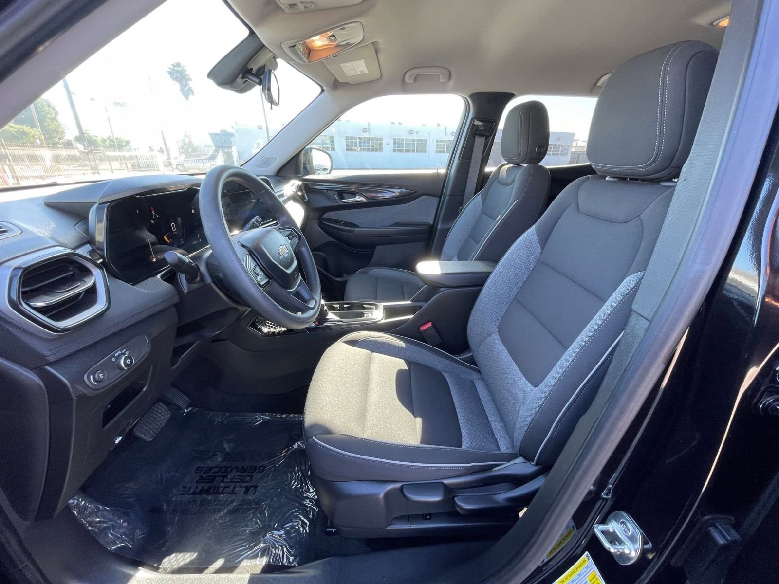 Thumbnail: 2025 Chevrolet TrailBlazer - 27