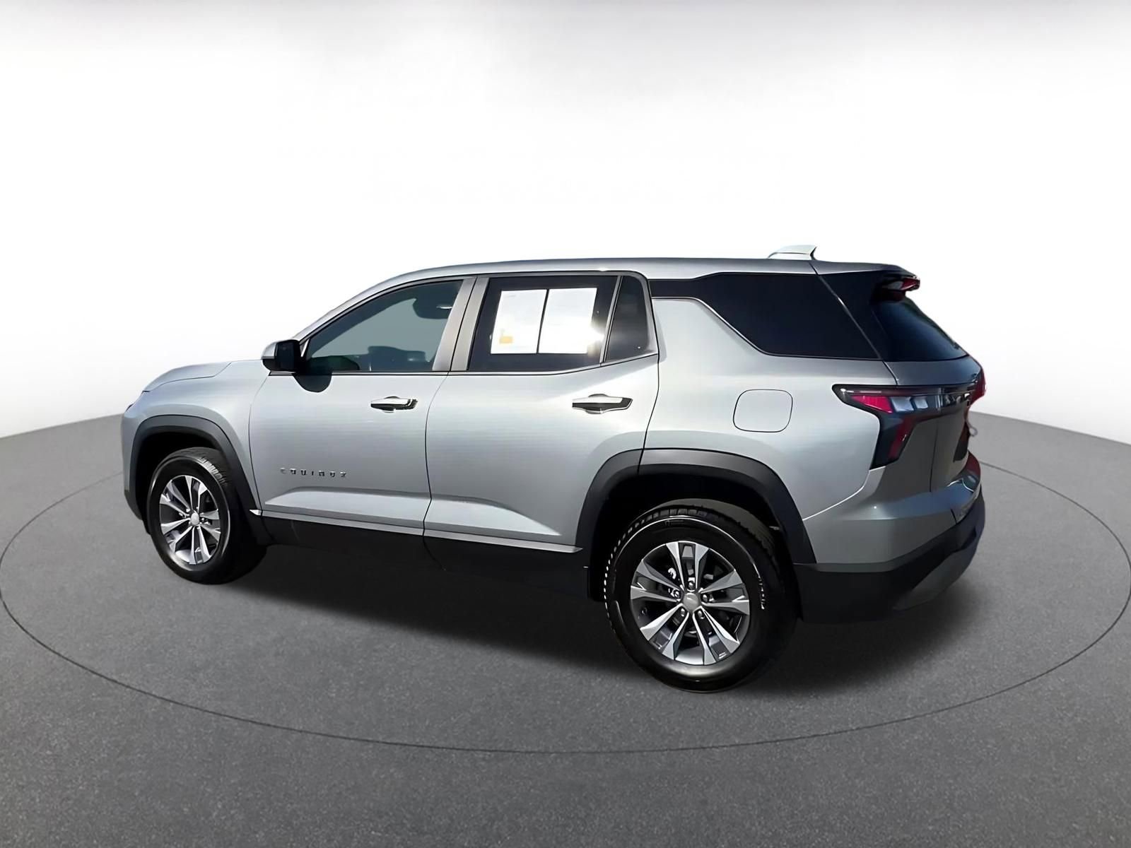 Thumbnail: 2025 Chevrolet Equinox - 10