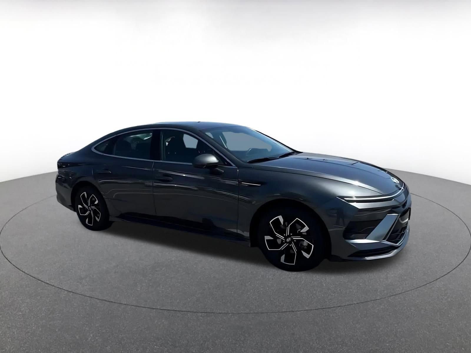 Thumbnail: 2025 Hyundai Sonata - 2