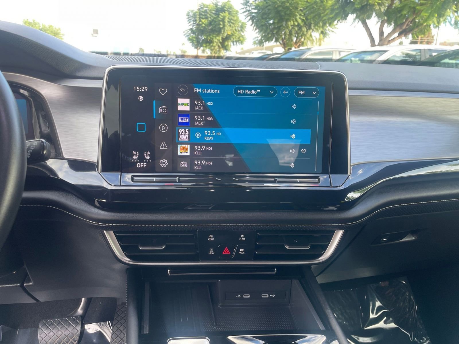 Thumbnail: 2025 Volkswagen Atlas - 18