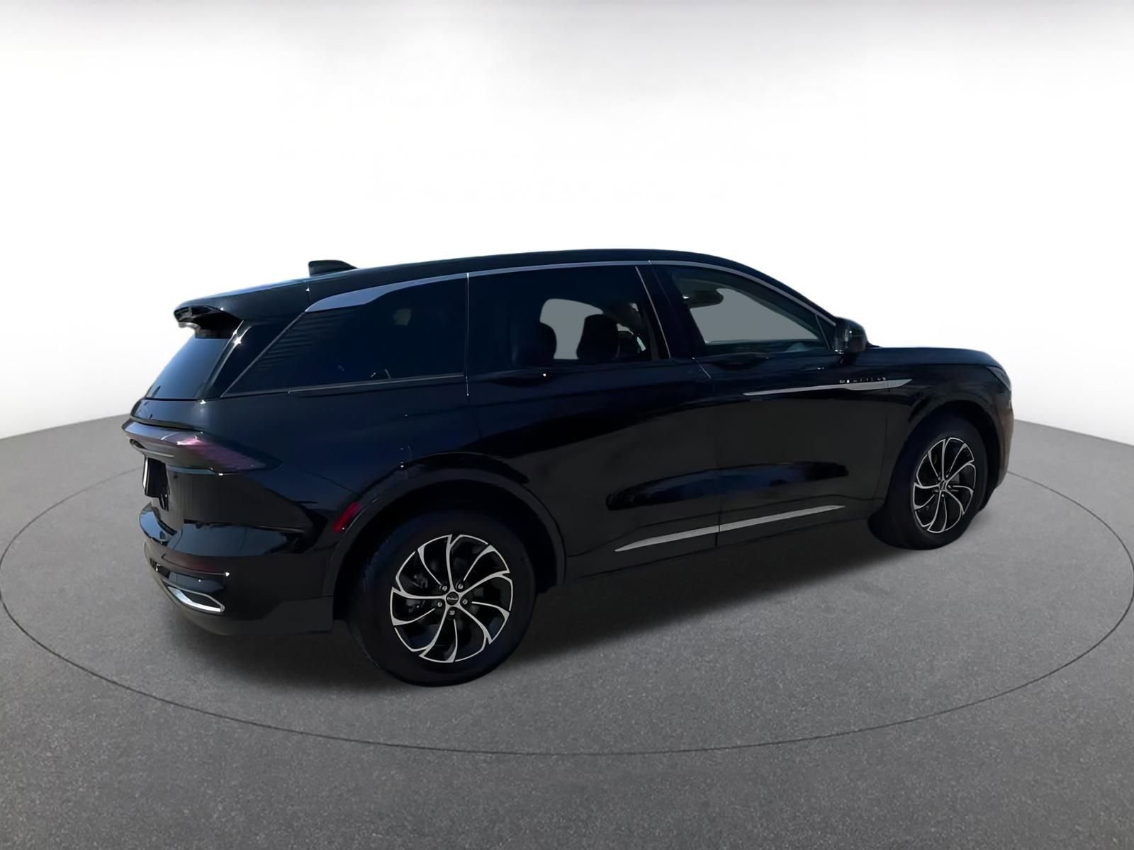 Thumbnail: 2024 Lincoln Nautilus - 15